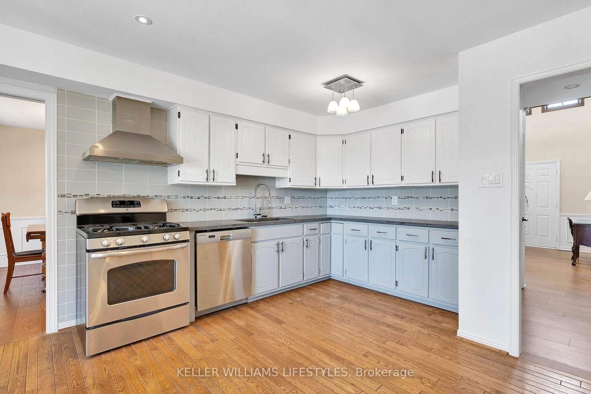Photo 17 of 62 Fourwinds Road, London, South K — HOMEH