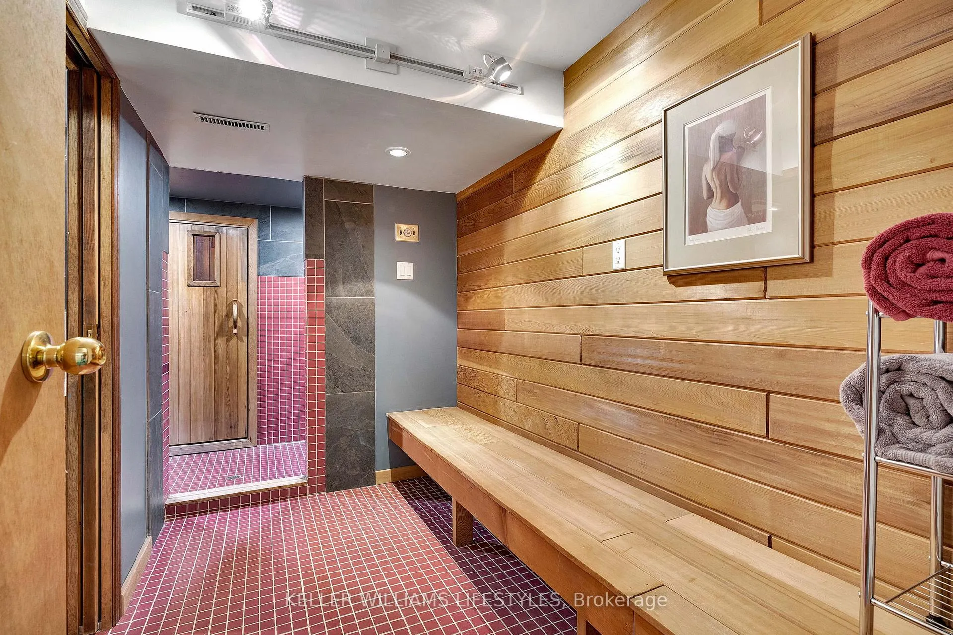 Photo 35 of 62 Fourwinds Road, London, South K — HOMEH