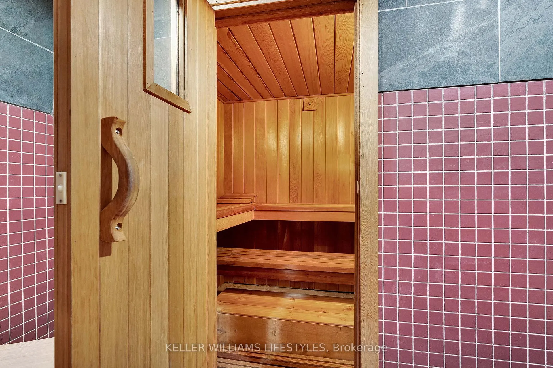 Photo 37 of 62 Fourwinds Road, London, South K — HOMEH