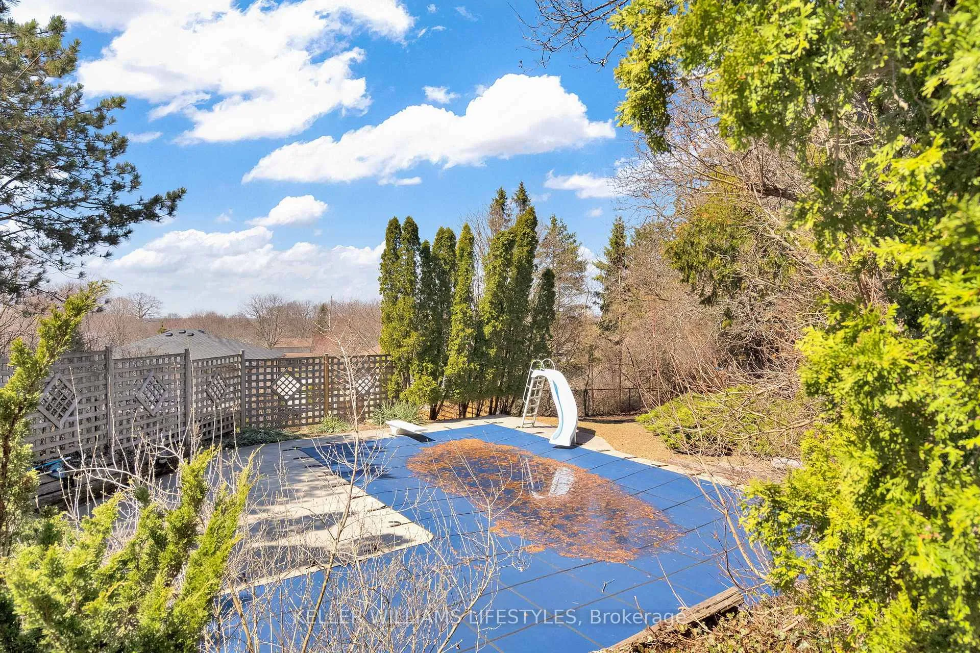 Photo 43 of 62 Fourwinds Road, London, South K — HOMEH