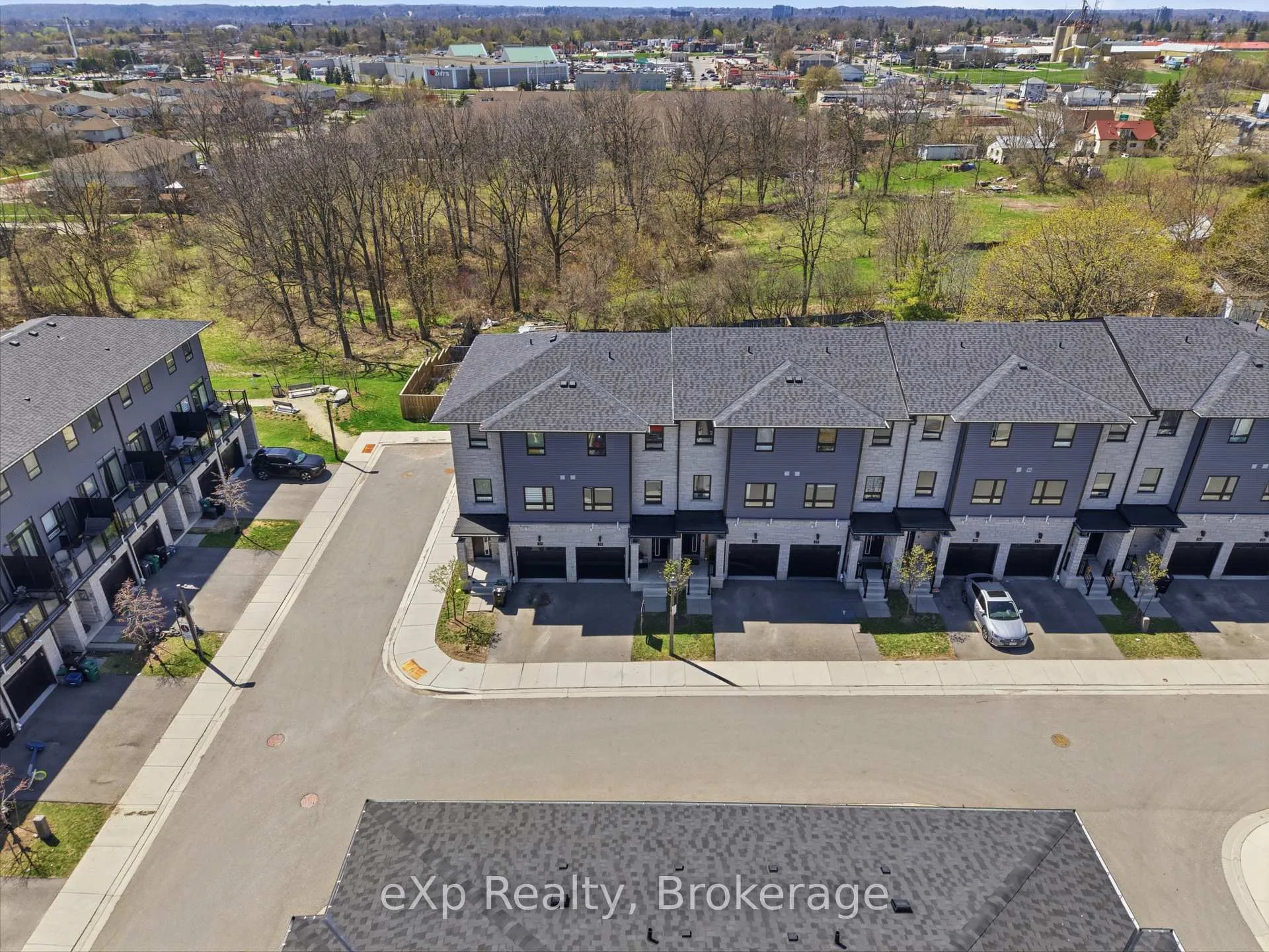 Front of Unit 15, 51 Sparrow Avenue