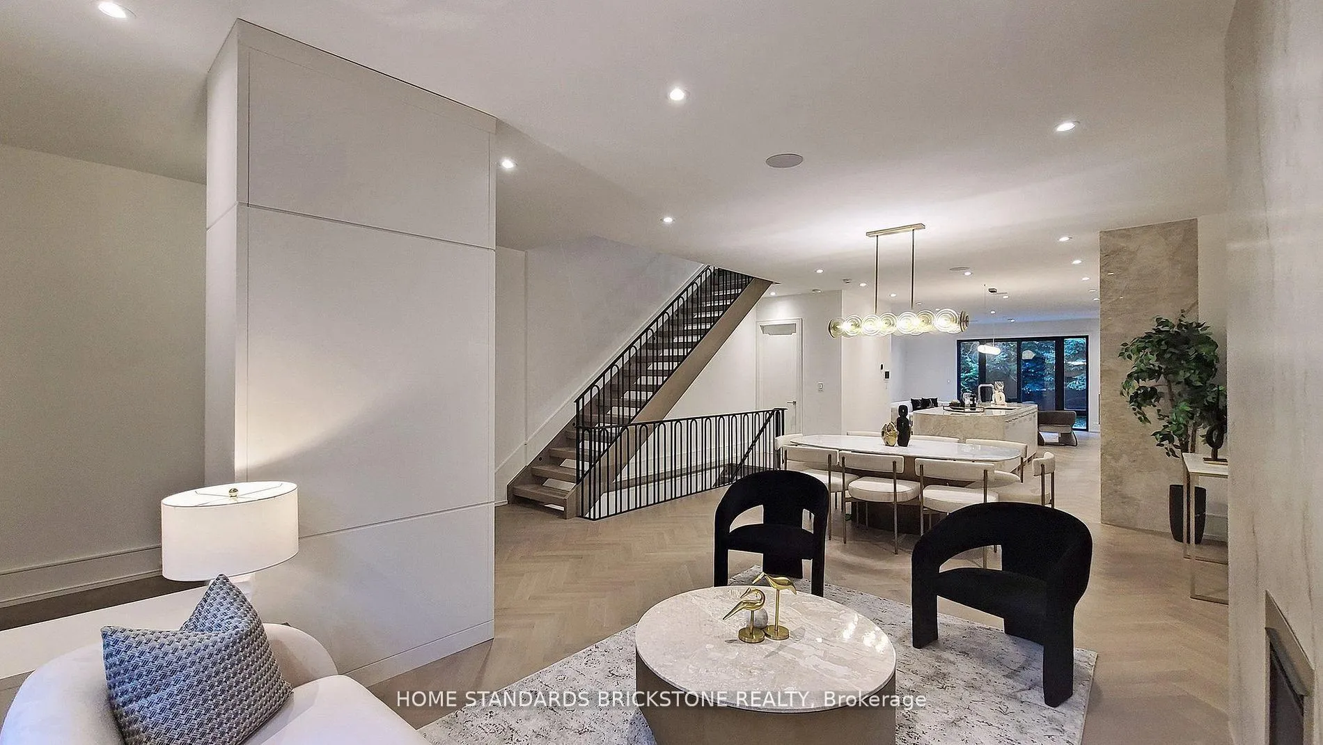 Photo 5 of 38 Elgin Avenue, Toronto, The Annex — HOMEH
