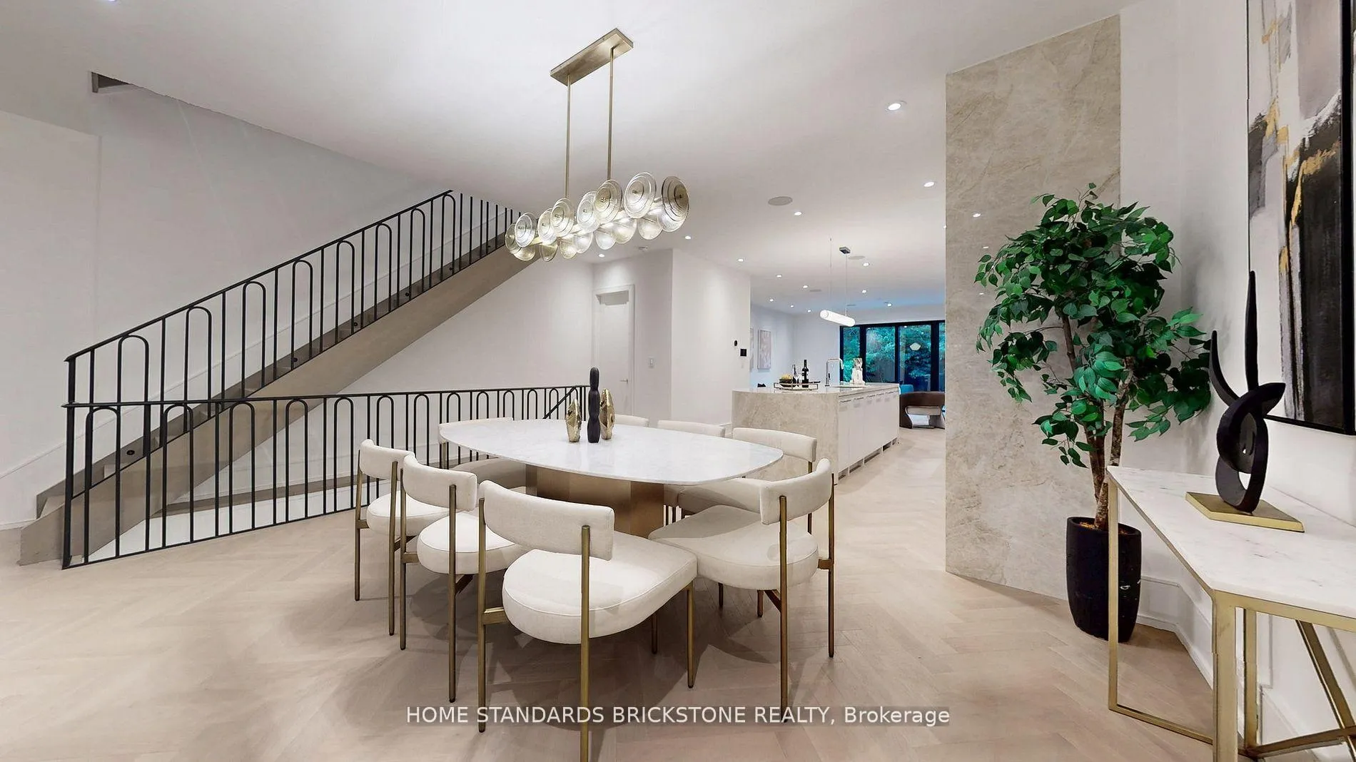 Photo 9 of 38 Elgin Avenue, Toronto, The Annex — HOMEH