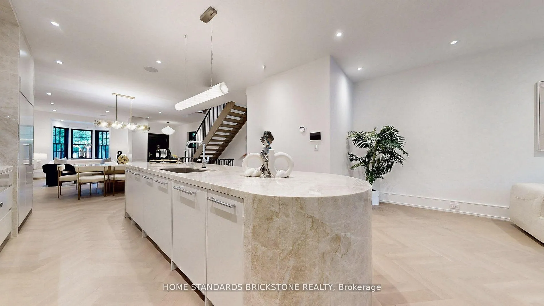 Photo 17 of 38 Elgin Avenue, Toronto, The Annex — HOMEH