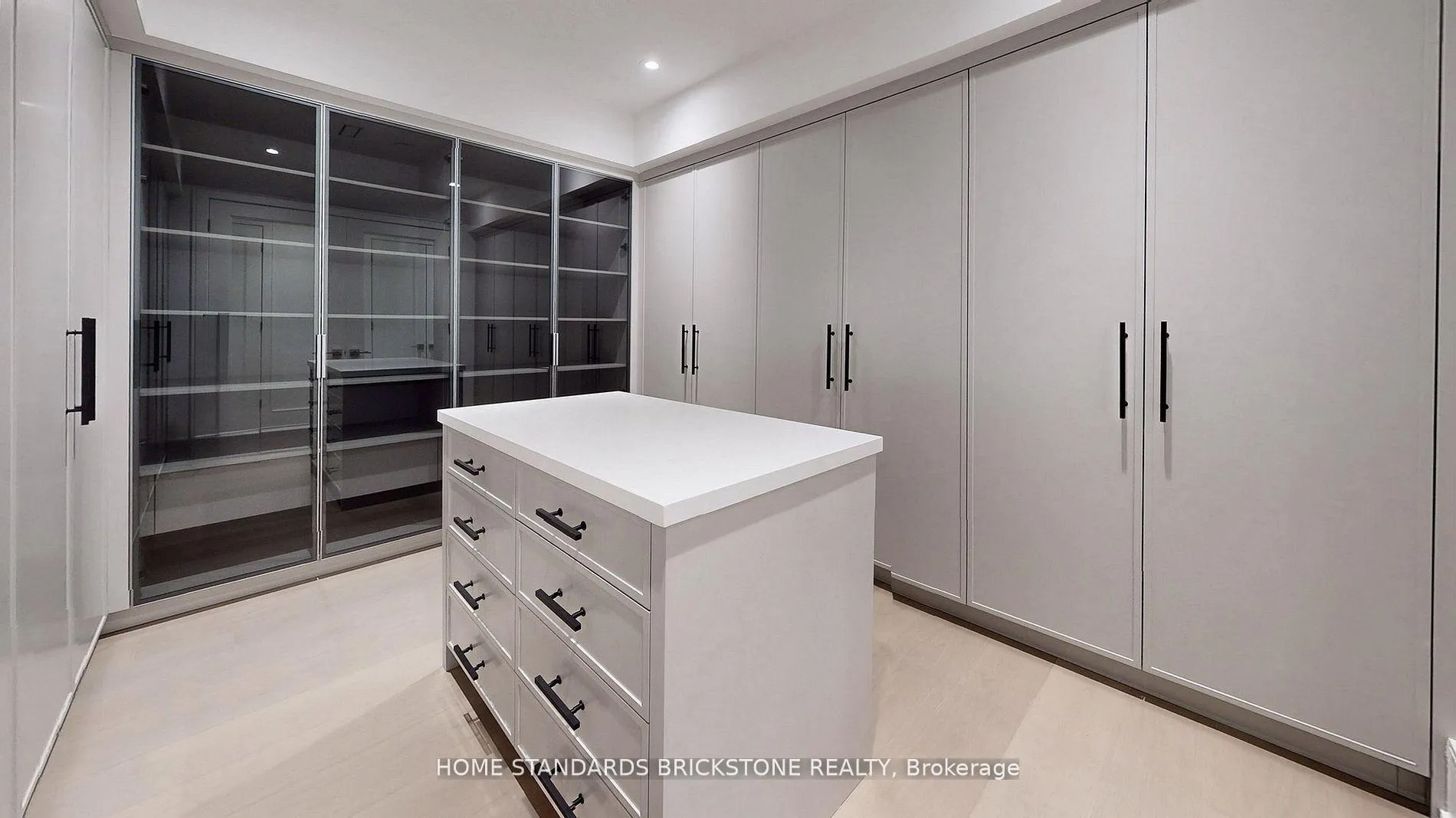 Photo 25 of 38 Elgin Avenue, Toronto, The Annex — HOMEH