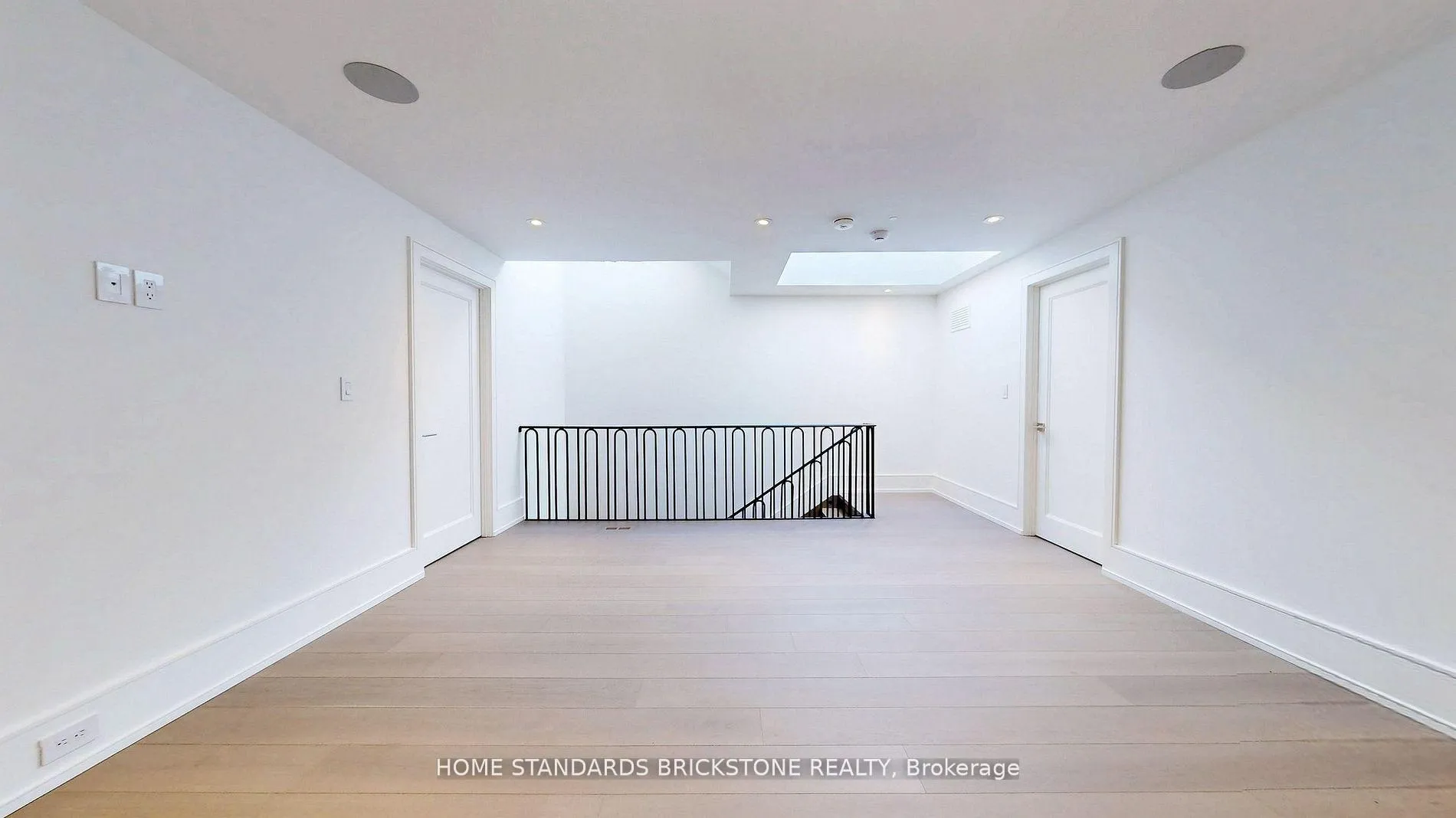 Photo 38 of 38 Elgin Avenue, Toronto, The Annex — HOMEH