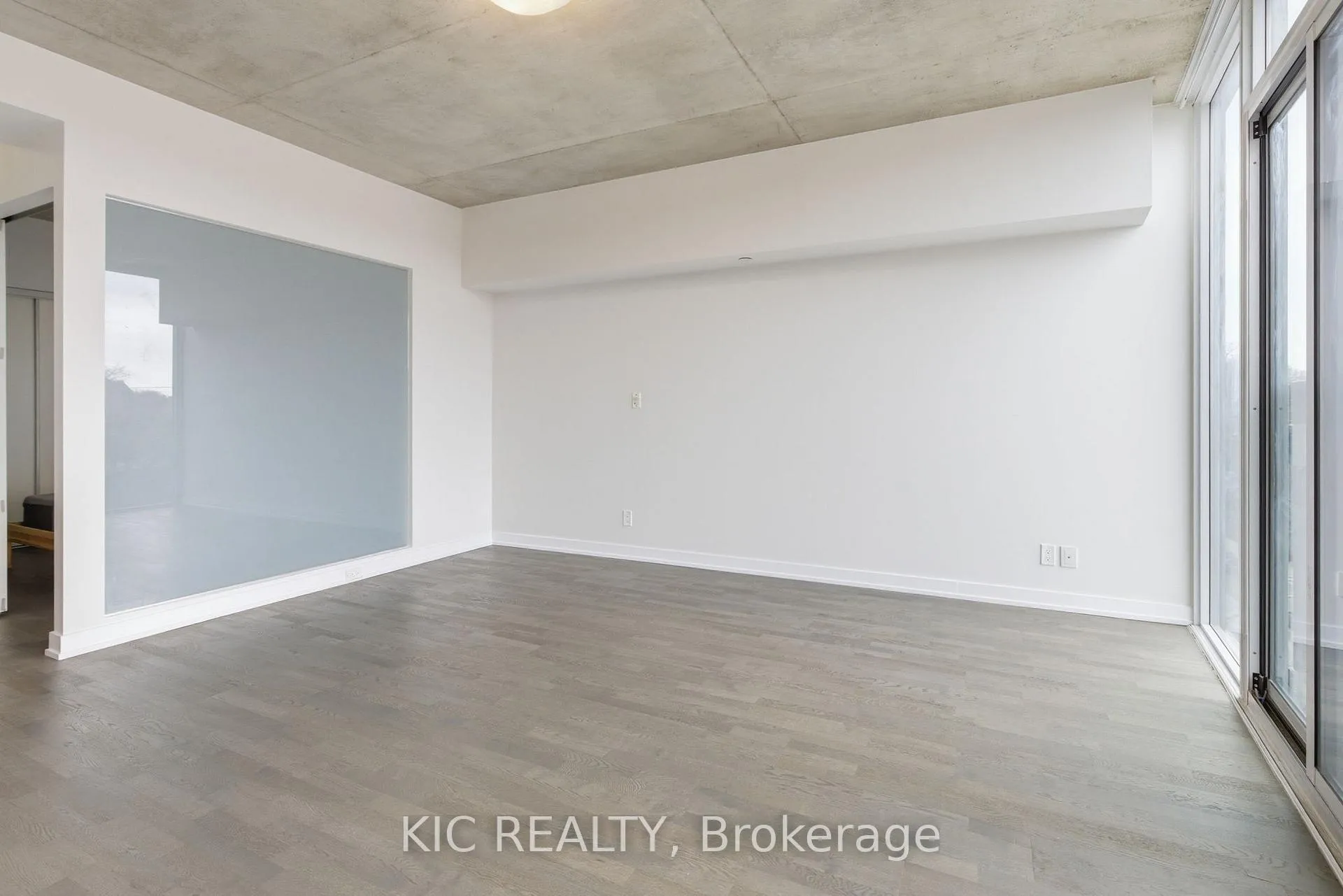 Photo 13 of Unit 408, 60 Haslett Avenue Road, Toronto, The Beaches — HOMEH