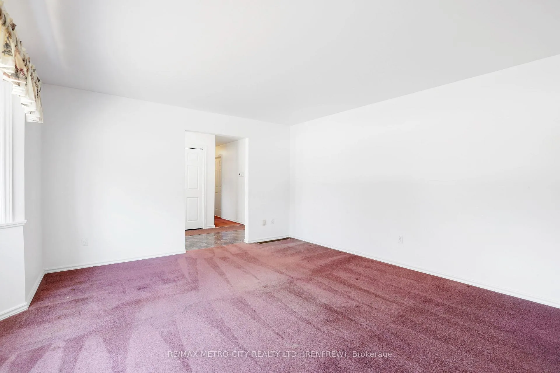 Photo 10 of 3805 Burnstown Road, Renfrew — HOMEH