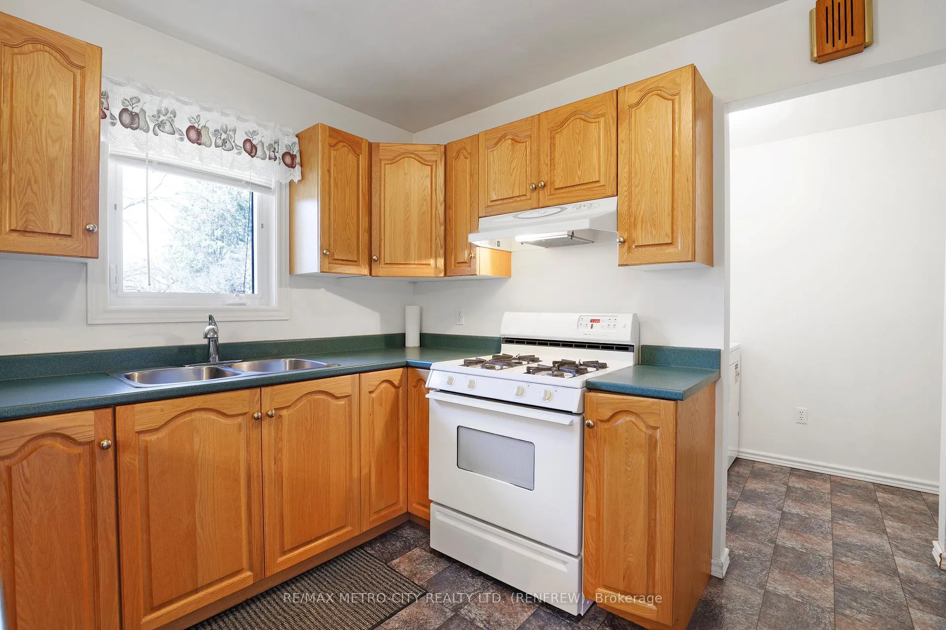 Photo 14 of 3805 Burnstown Road, Renfrew — HOMEH