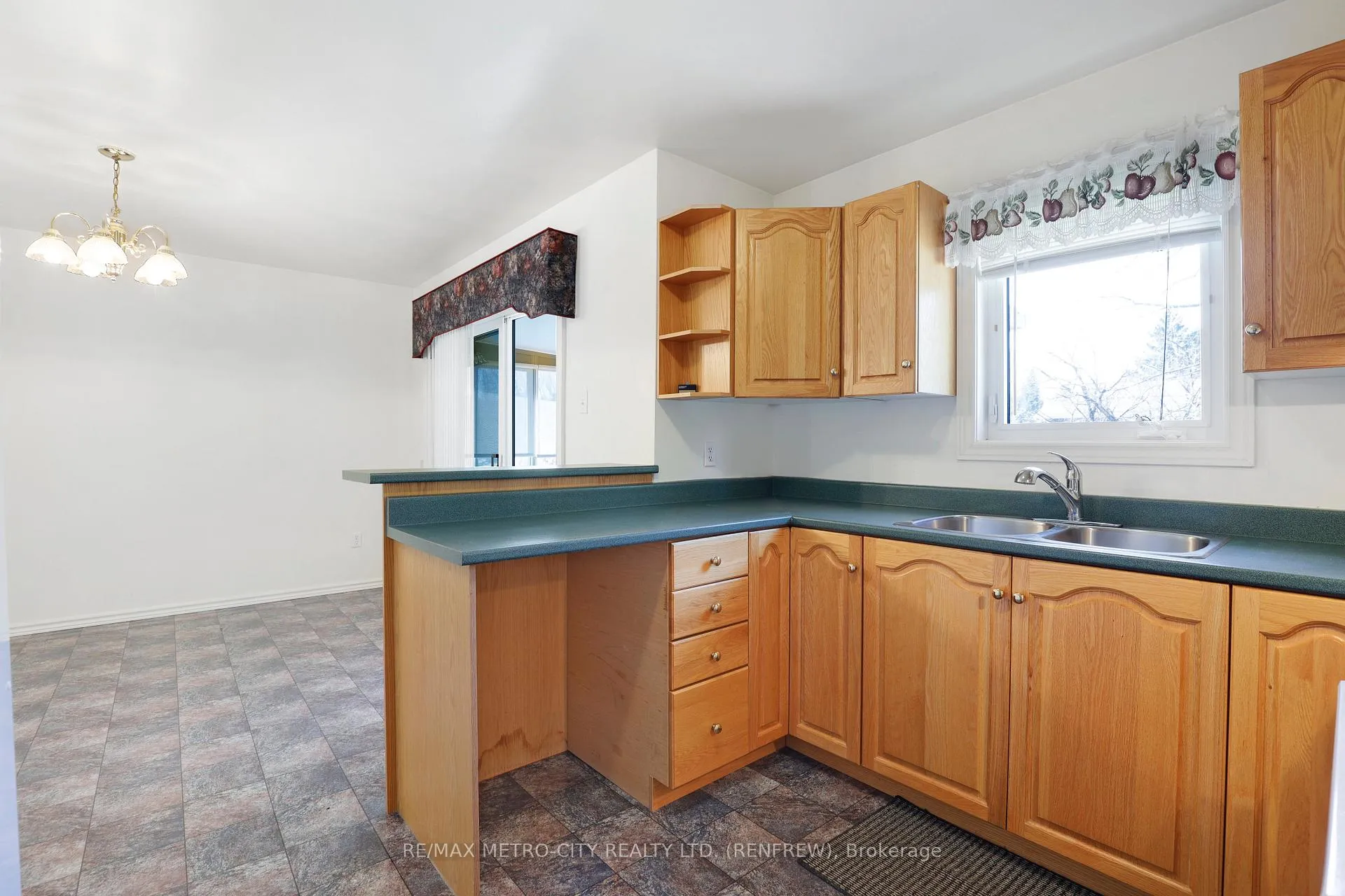 Photo 15 of 3805 Burnstown Road, Renfrew — HOMEH