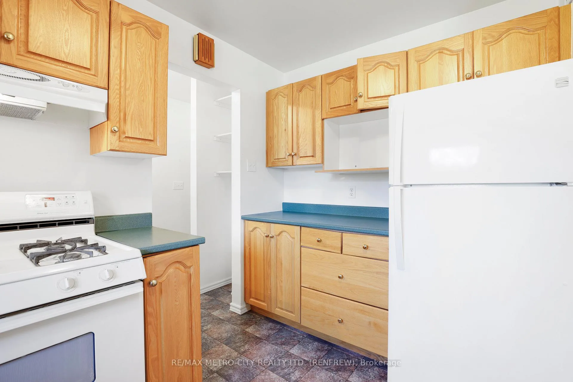 Photo 16 of 3805 Burnstown Road, Renfrew — HOMEH