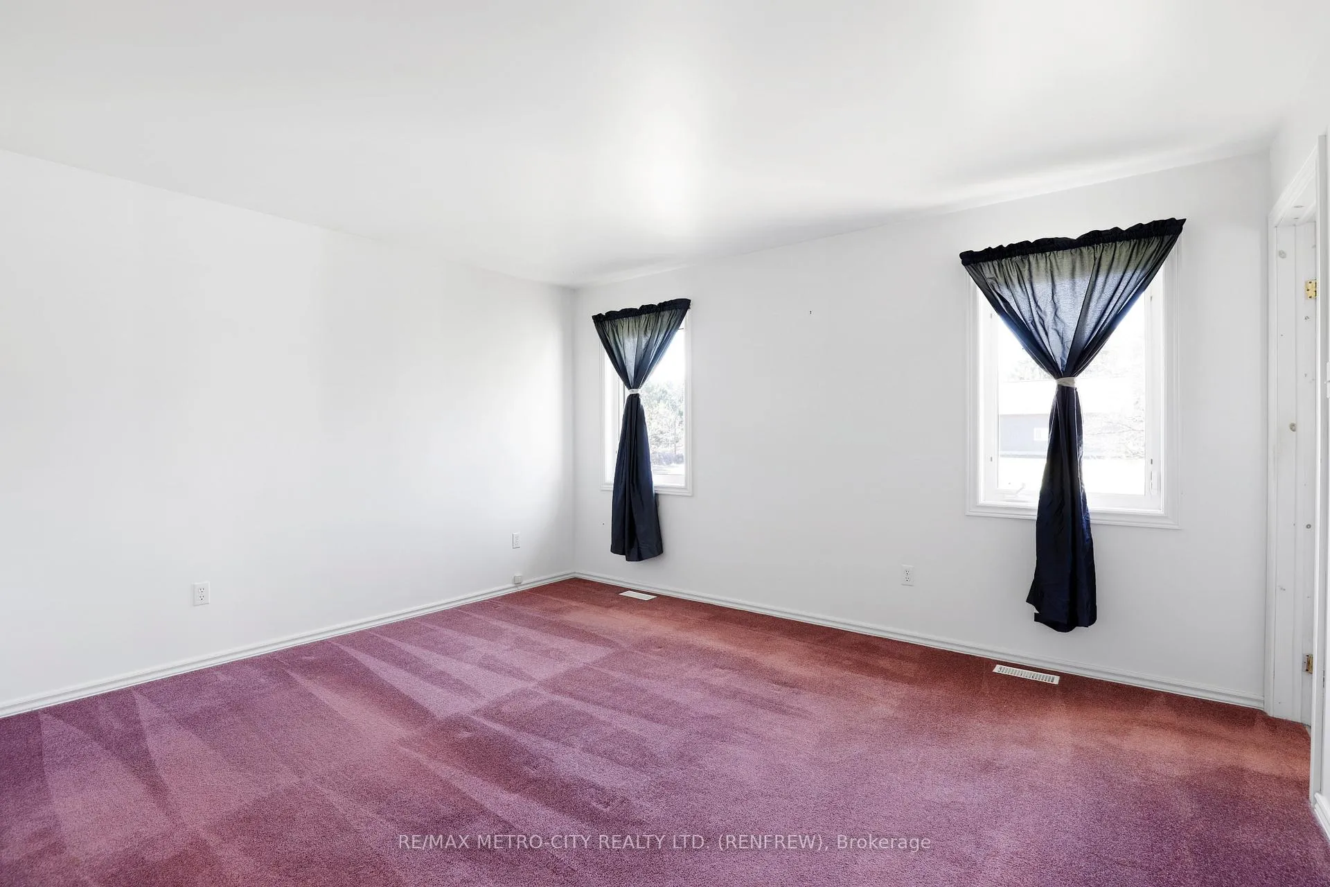 Photo 19 of 3805 Burnstown Road, Renfrew — HOMEH