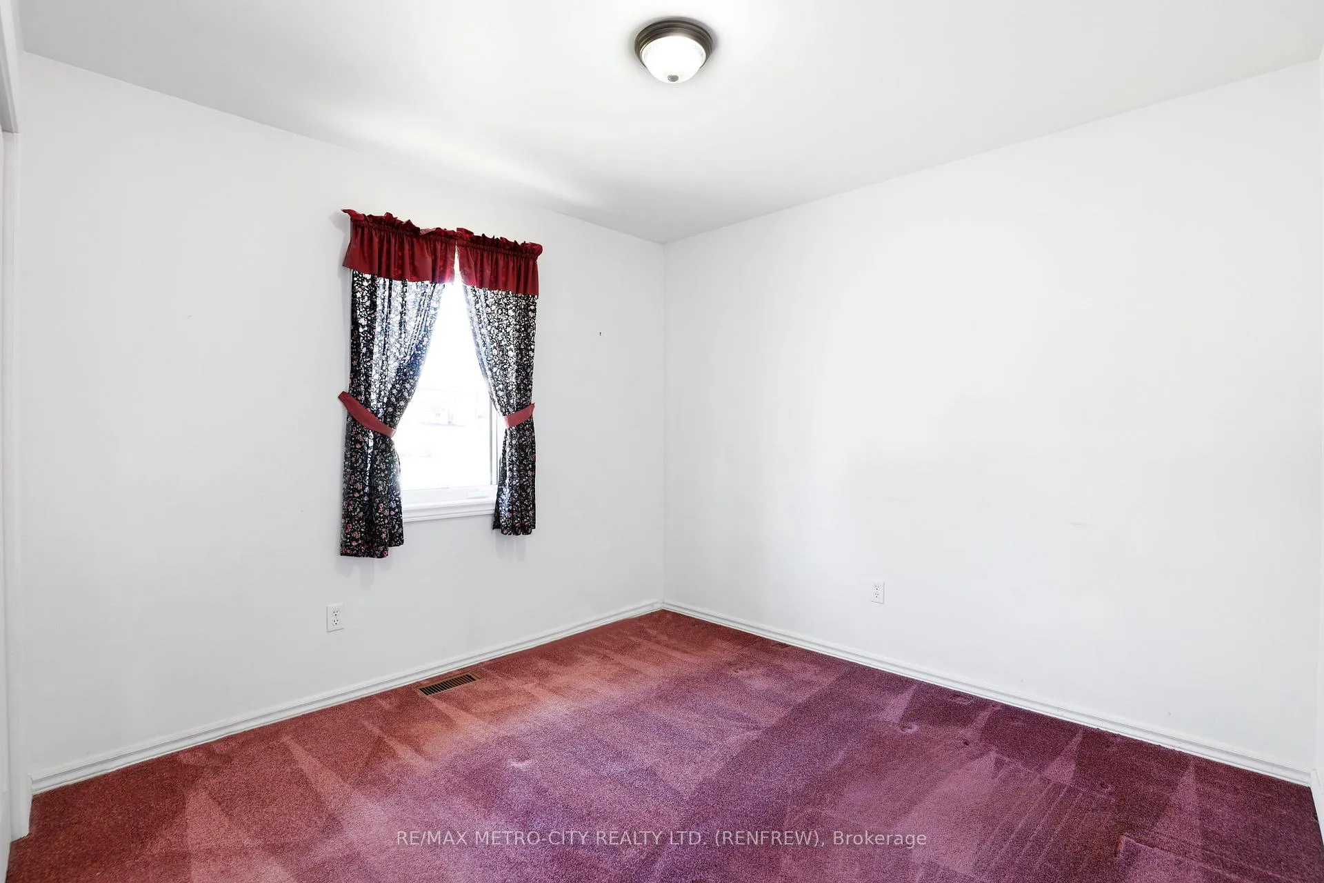 Photo 21 of 3805 Burnstown Road, Renfrew — HOMEH
