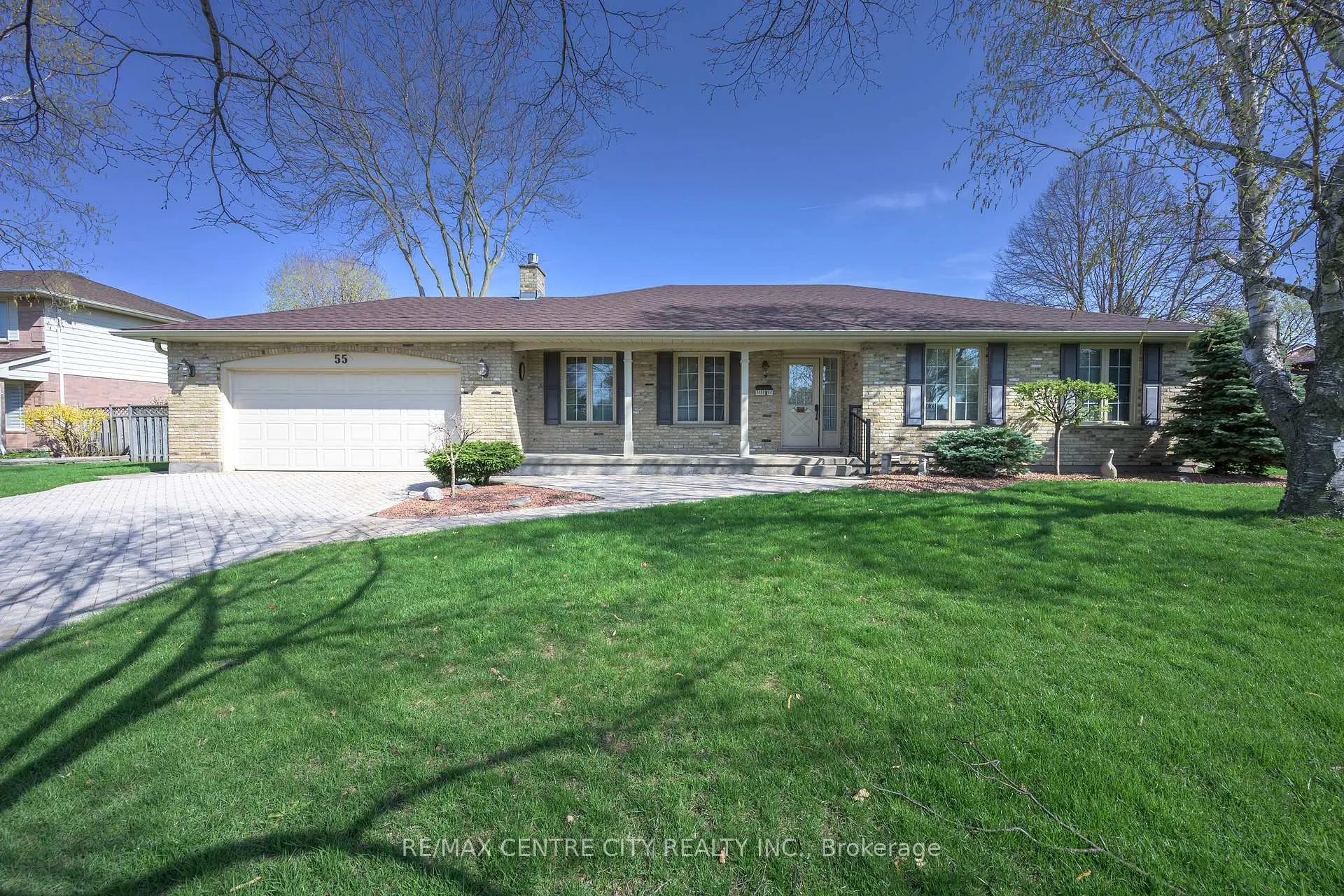 Photo 1 of 55 Pine Valley Drive, London, South N — HOMEH