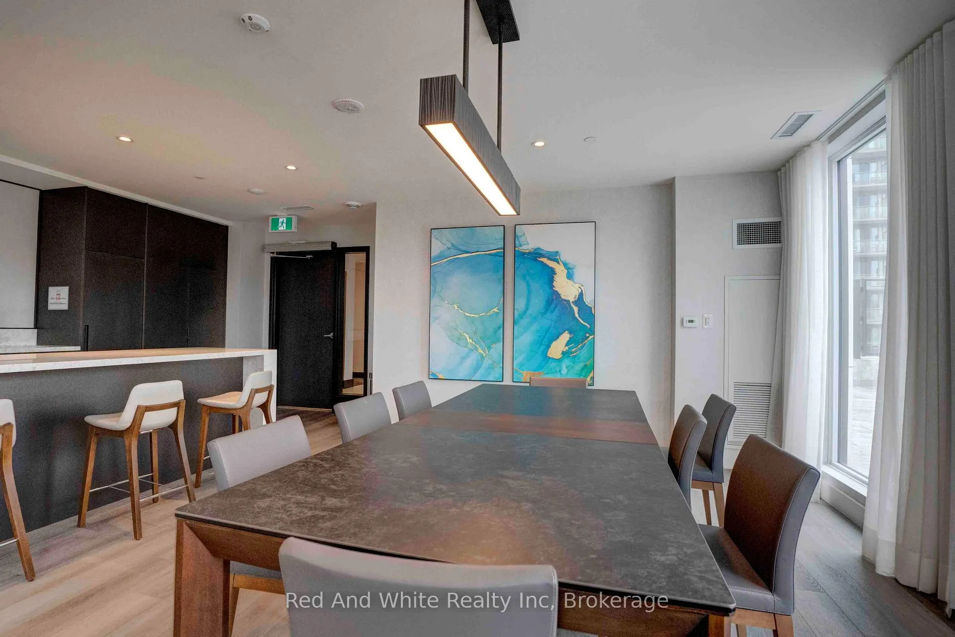 Photo 9 of Unit 803, 55 Duke Street W, Kitchener, City Commercial Core — HOMEH
