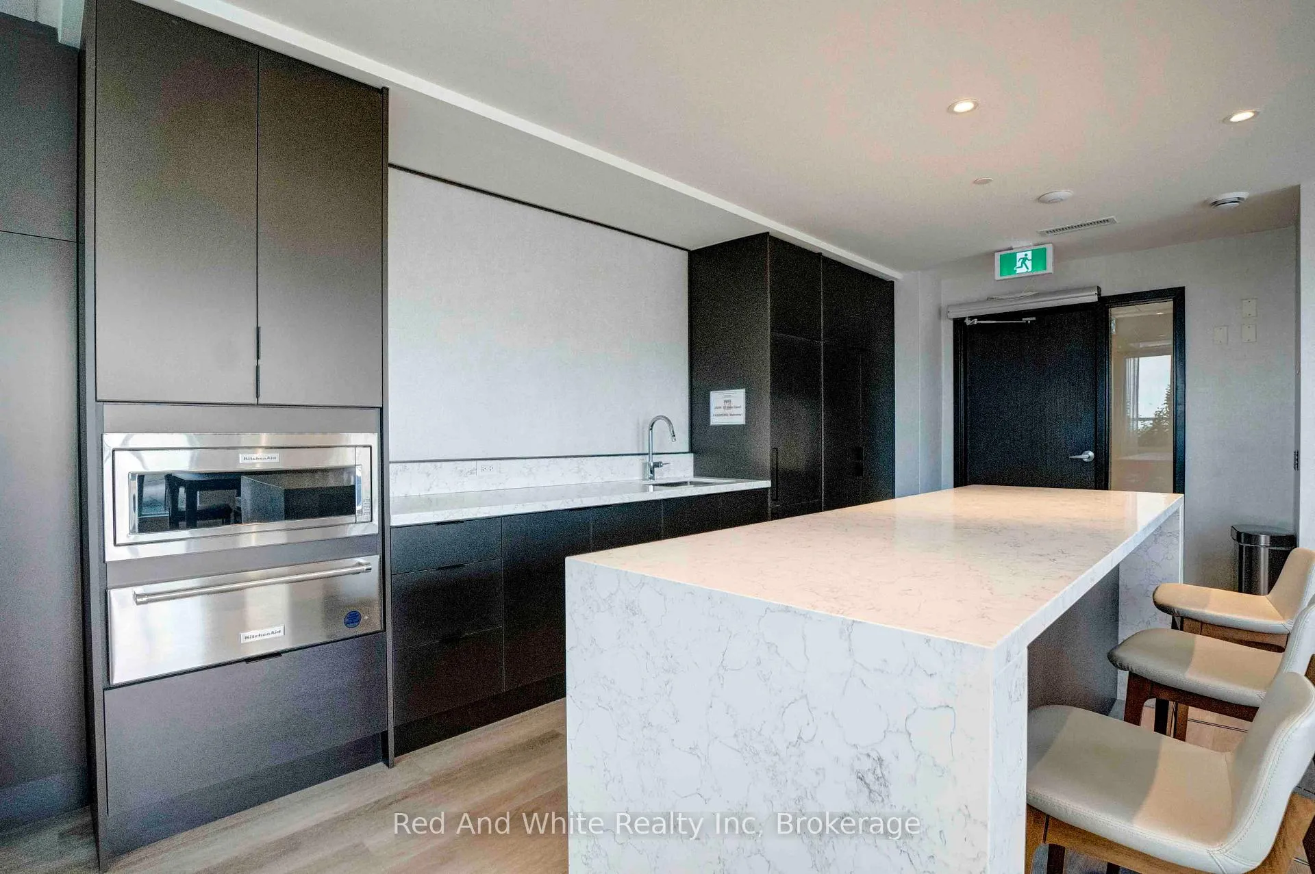Photo 10 of Unit 803, 55 Duke Street W, Kitchener, City Commercial Core — HOMEH