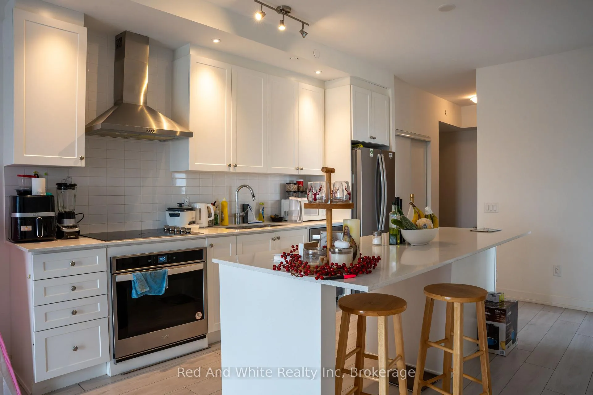 Photo 31 of Unit 803, 55 Duke Street W, Kitchener, City Commercial Core — HOMEH