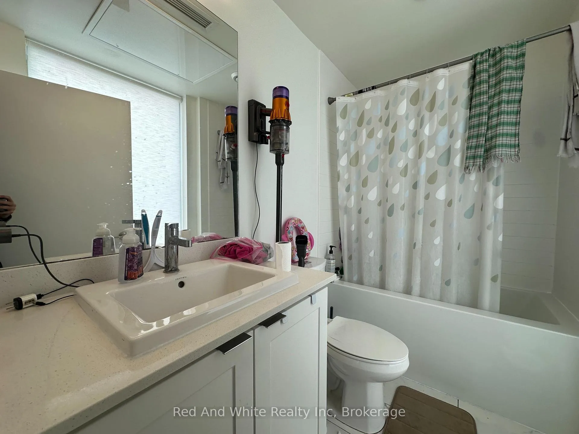 Photo 38 of Unit 803, 55 Duke Street W, Kitchener, City Commercial Core — HOMEH