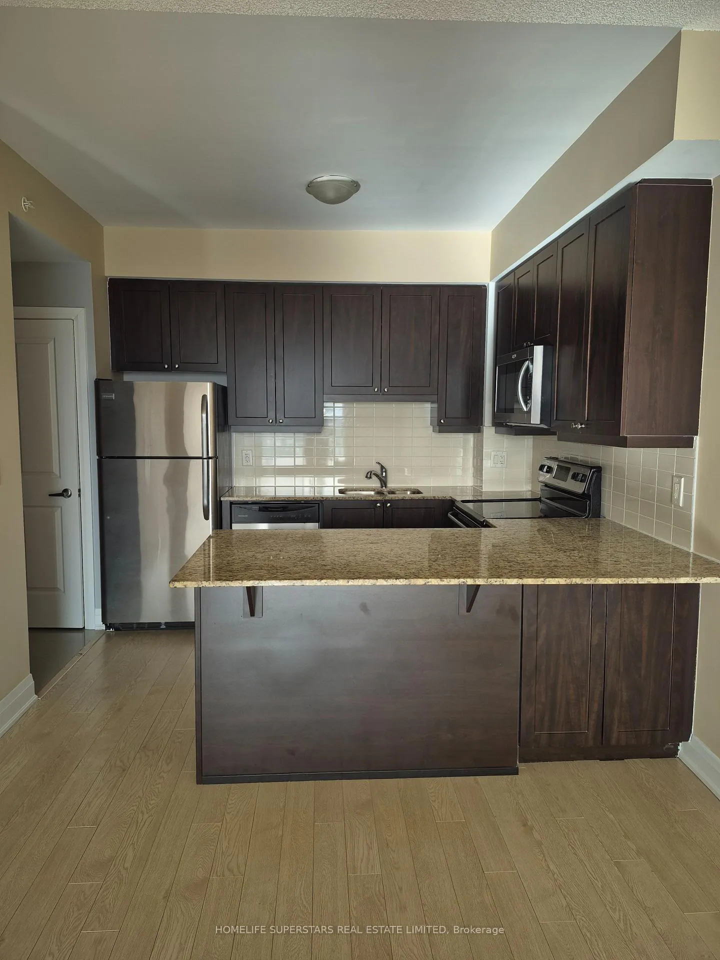 Photo 2 of Unit 803, 12 Woodstream Boulevard, Vaughan, Vaughan Grove — HOMEH