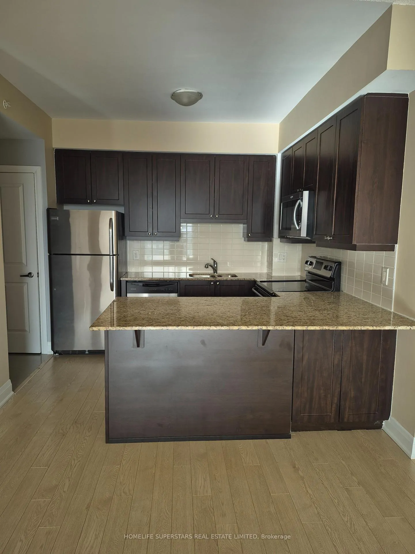 Photo 3 of Unit 803, 12 Woodstream Boulevard, Vaughan, Vaughan Grove — HOMEH