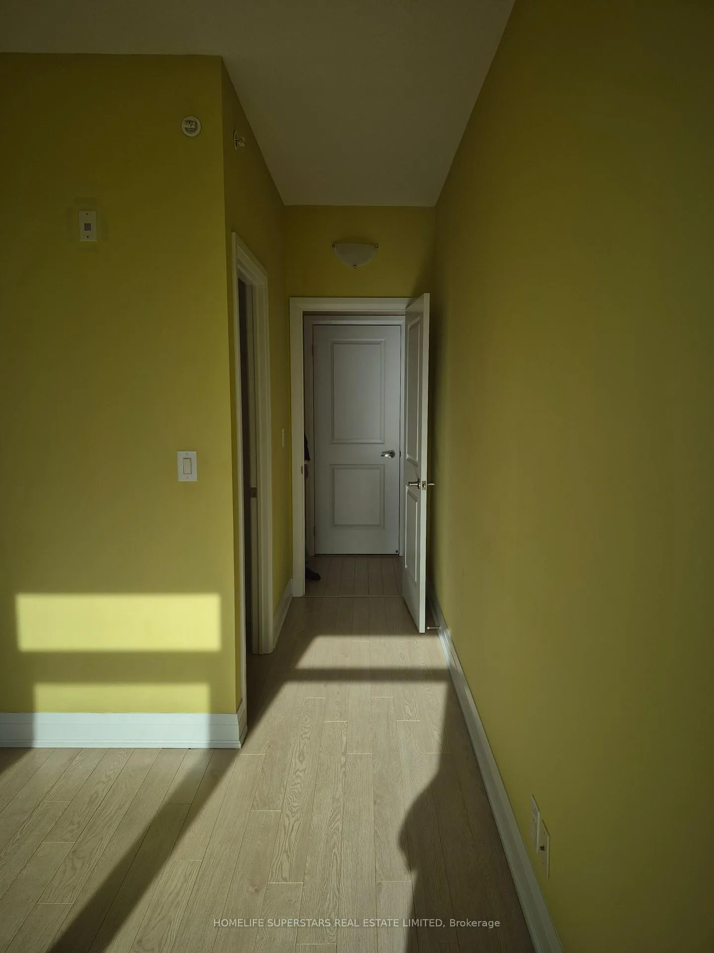 Photo 10 of Unit 803, 12 Woodstream Boulevard, Vaughan, Vaughan Grove — HOMEH