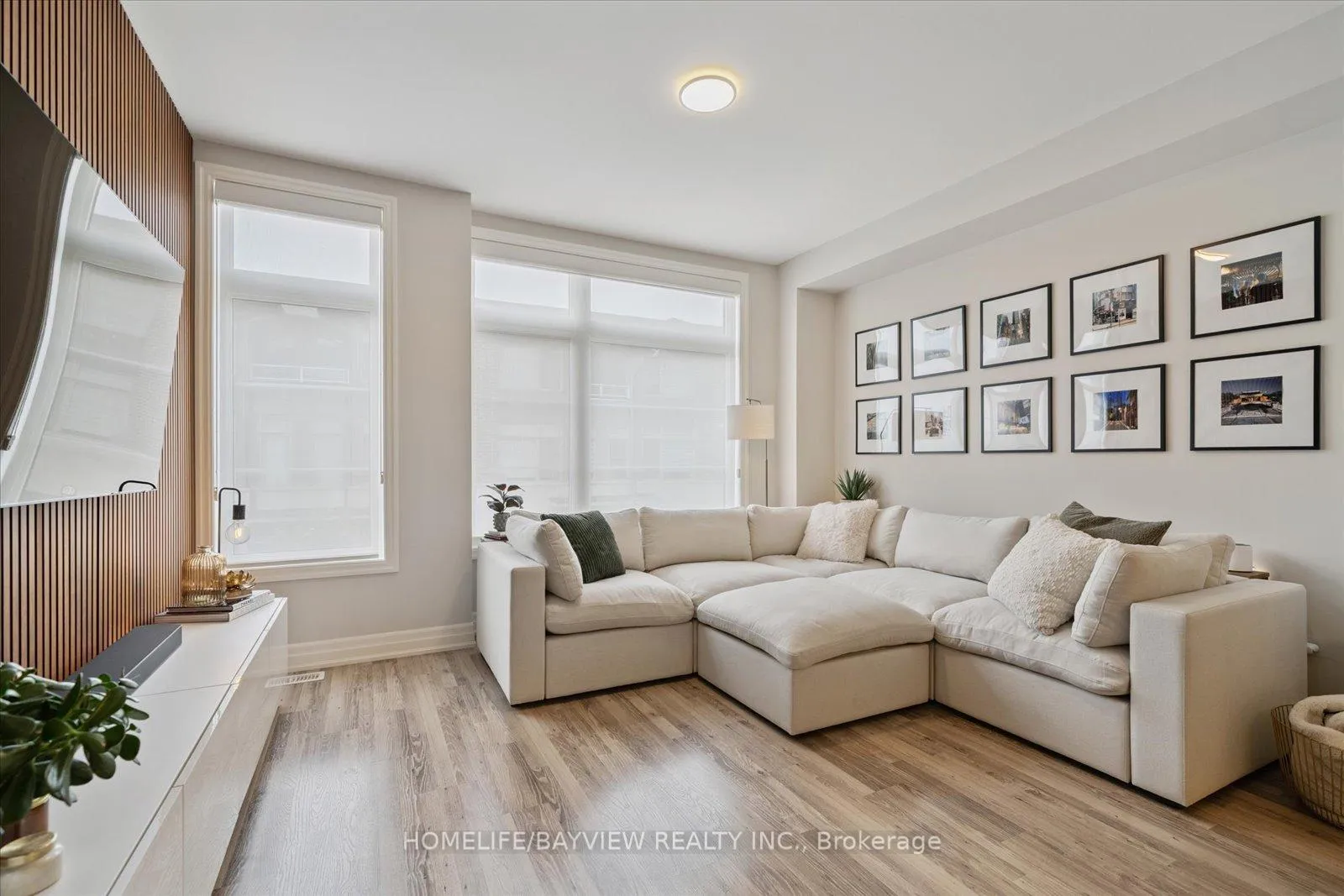 Photo 12 of Unit 3, 384 Arctic Red Drive, Oshawa, Windfields — HOMEH