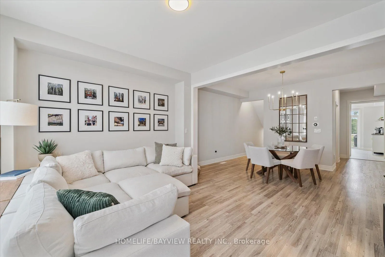 Photo 13 of Unit 3, 384 Arctic Red Drive, Oshawa, Windfields — HOMEH