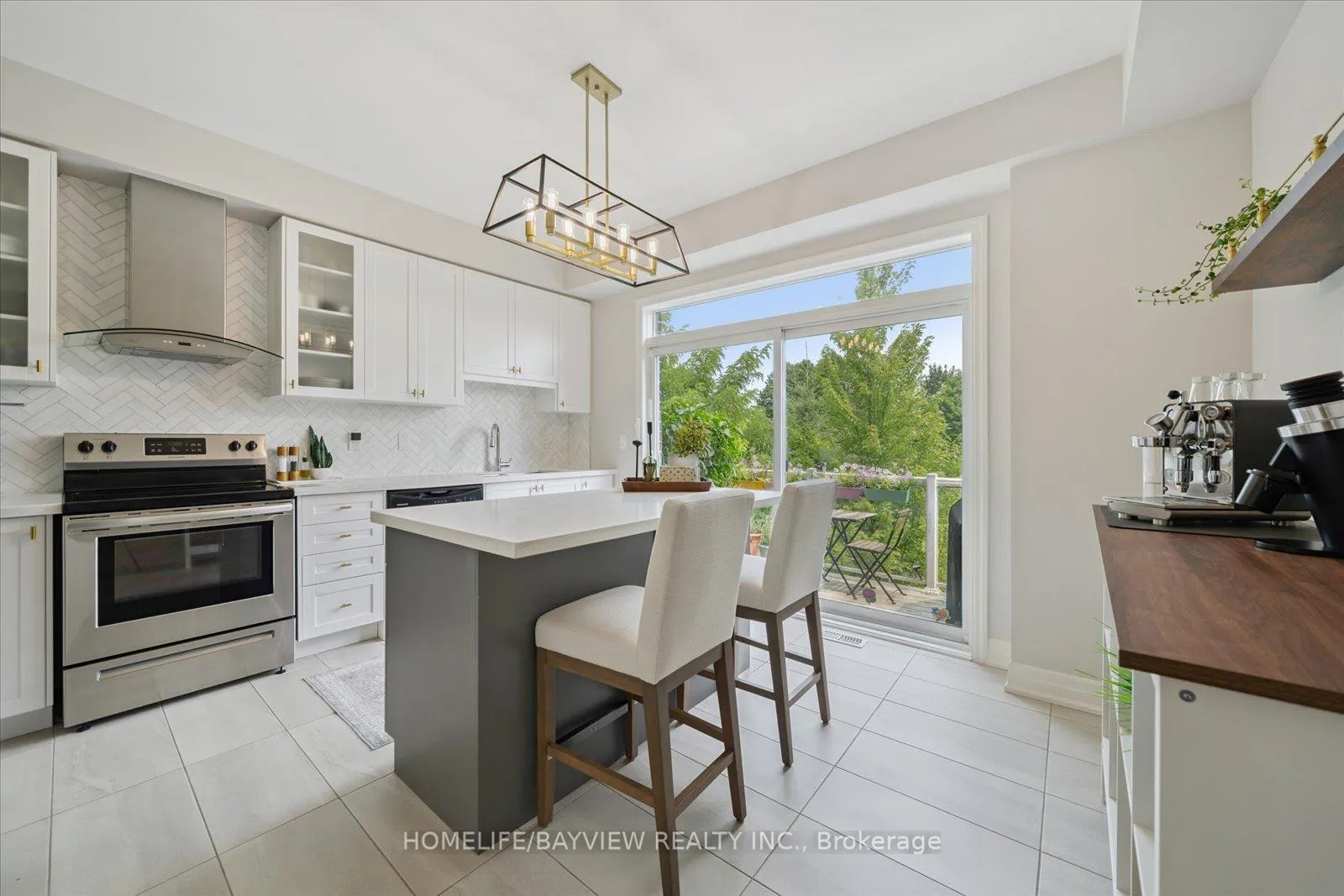 Photo 16 of Unit 3, 384 Arctic Red Drive, Oshawa, Windfields — HOMEH