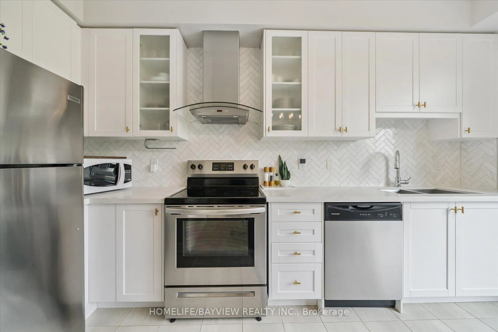 Photo 18 of Unit 3, 384 Arctic Red Drive, Oshawa, Windfields — HOMEH