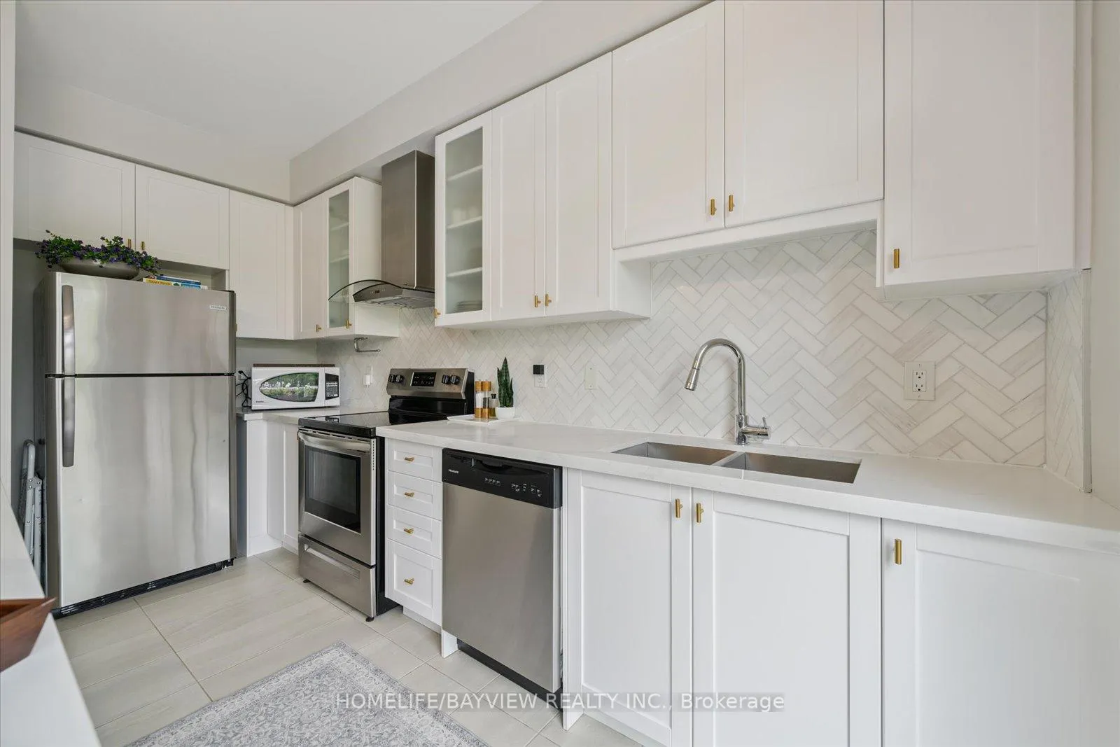 Photo 19 of Unit 3, 384 Arctic Red Drive, Oshawa, Windfields — HOMEH