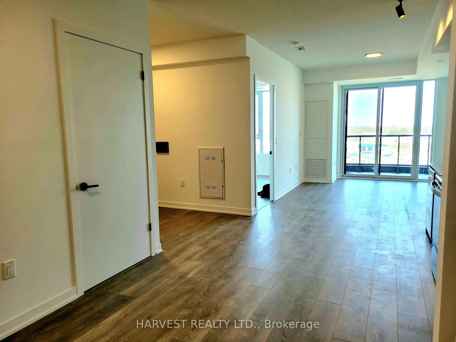 Photo 8 of Unit C1006, 4878 Powers Common, Burlington, Alton — HOMEH