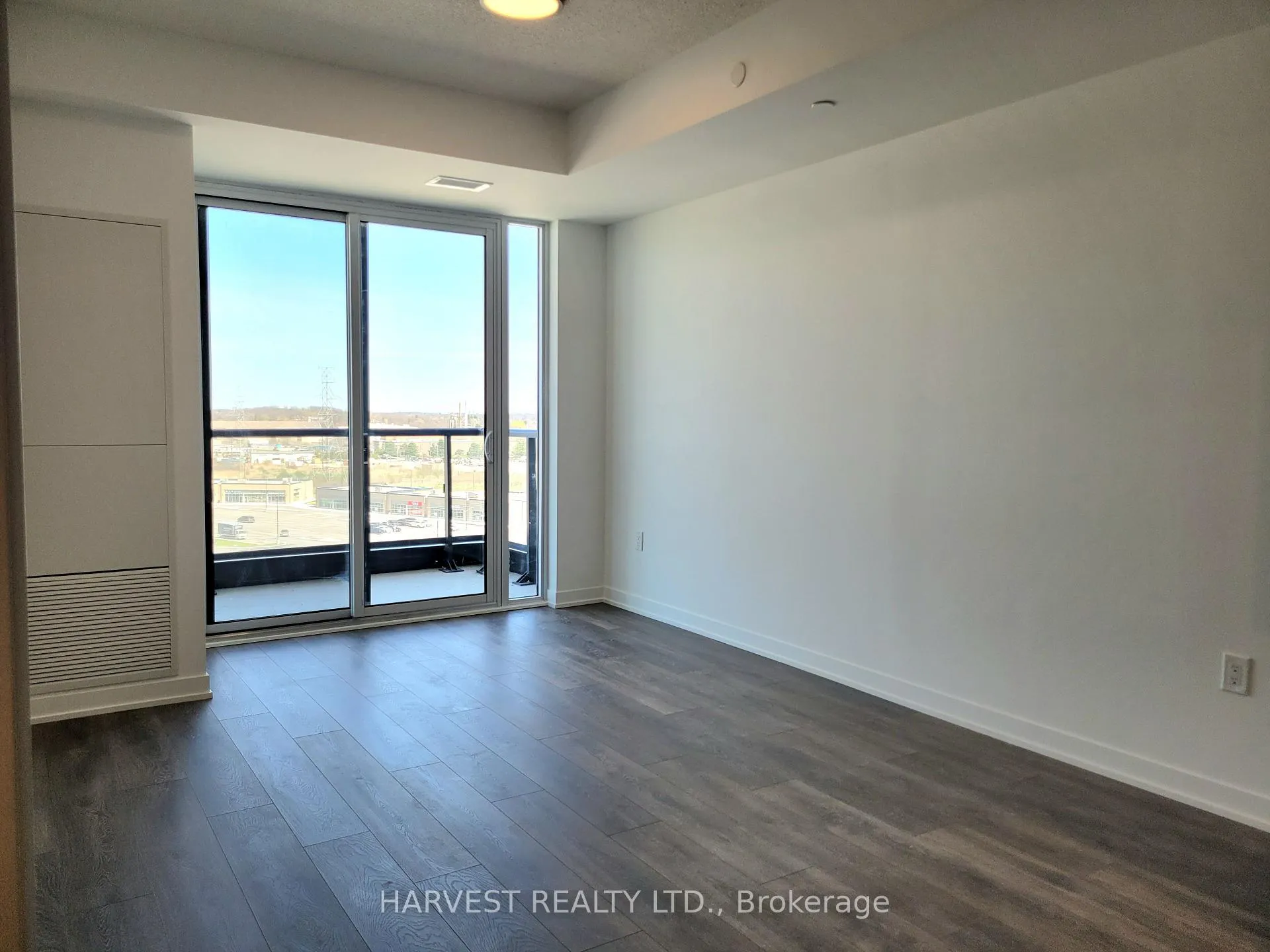 Photo 9 of Unit C1006, 4878 Powers Common, Burlington, Alton — HOMEH