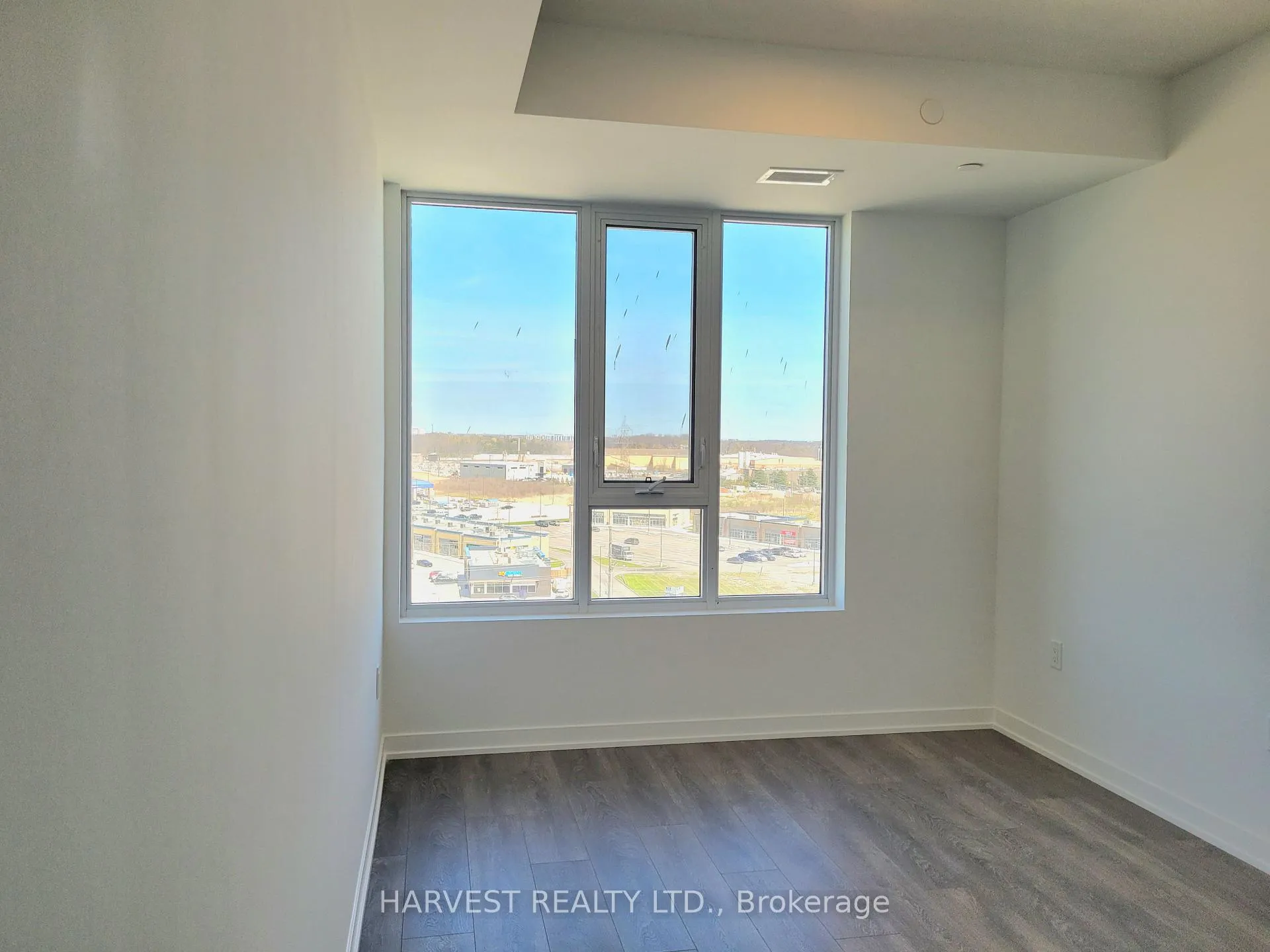 Photo 14 of Unit C1006, 4878 Powers Common, Burlington, Alton — HOMEH
