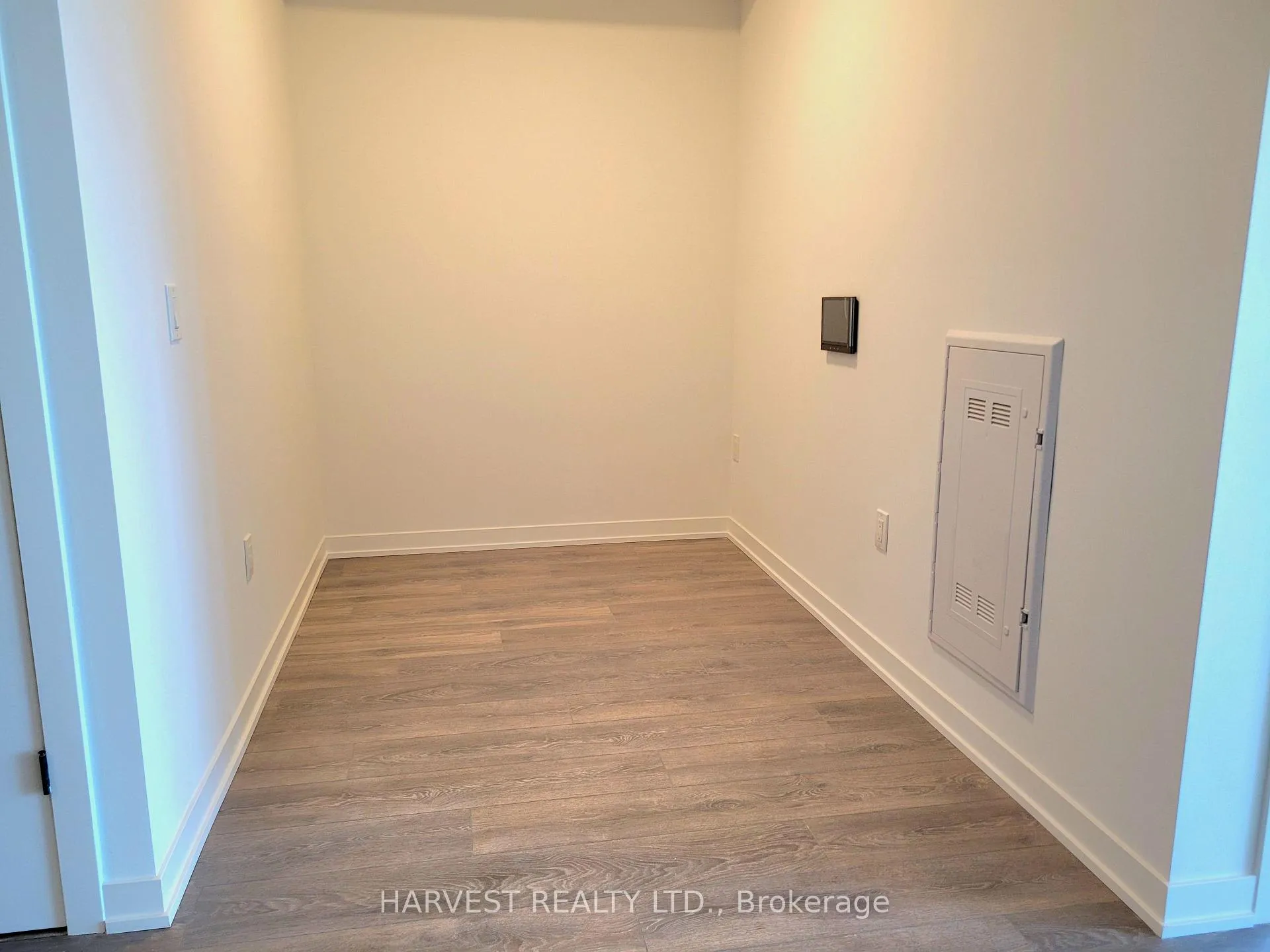 Photo 18 of Unit C1006, 4878 Powers Common, Burlington, Alton — HOMEH