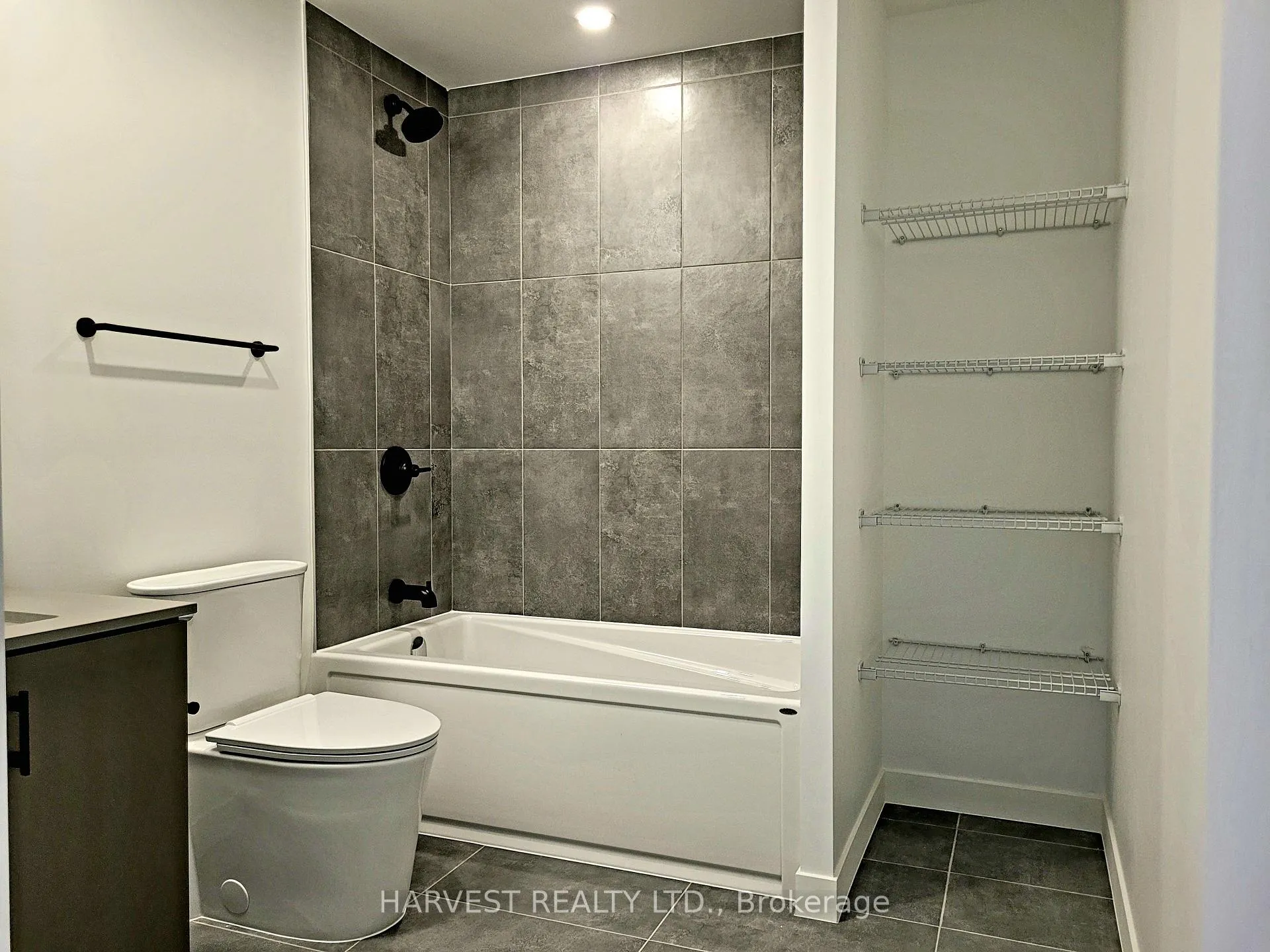 Photo 19 of Unit C1006, 4878 Powers Common, Burlington, Alton — HOMEH