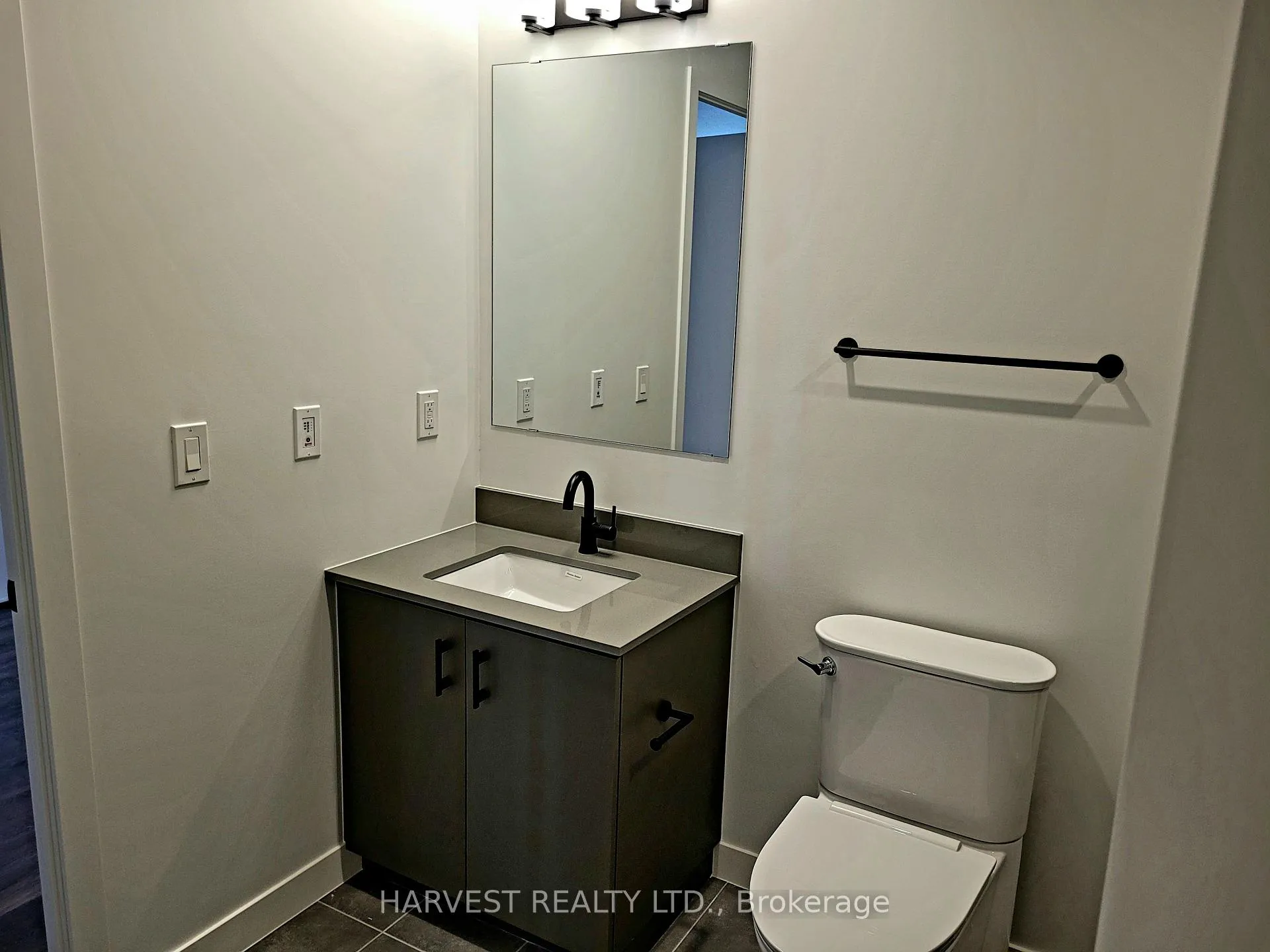 Photo 20 of Unit C1006, 4878 Powers Common, Burlington, Alton — HOMEH