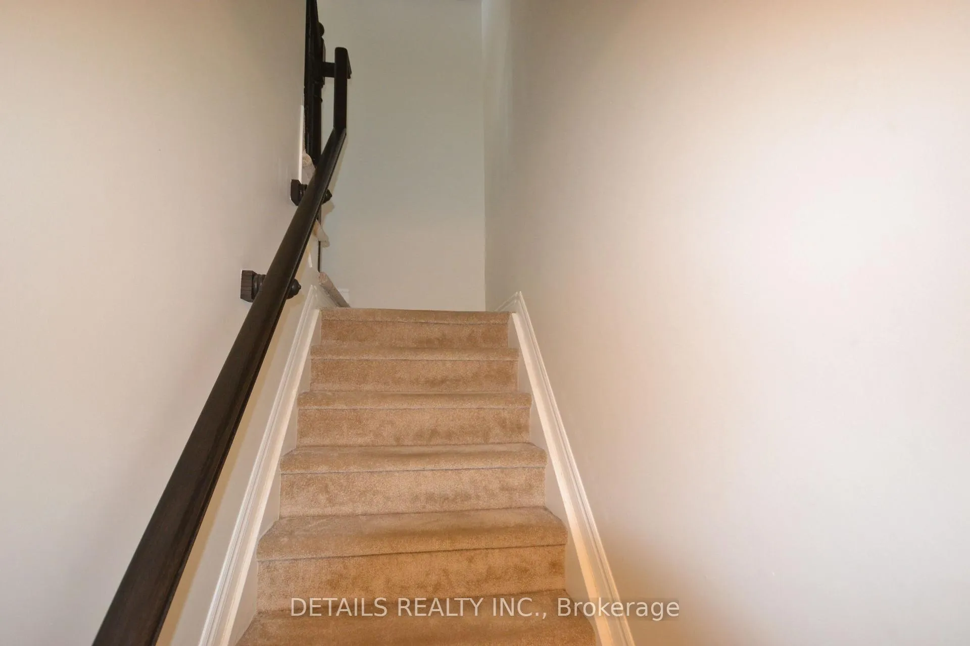 Photo 6 of 711 Juneberry Lane, Ottawa, Kanata - Emerald Meadows/Trailwest — HOMEH