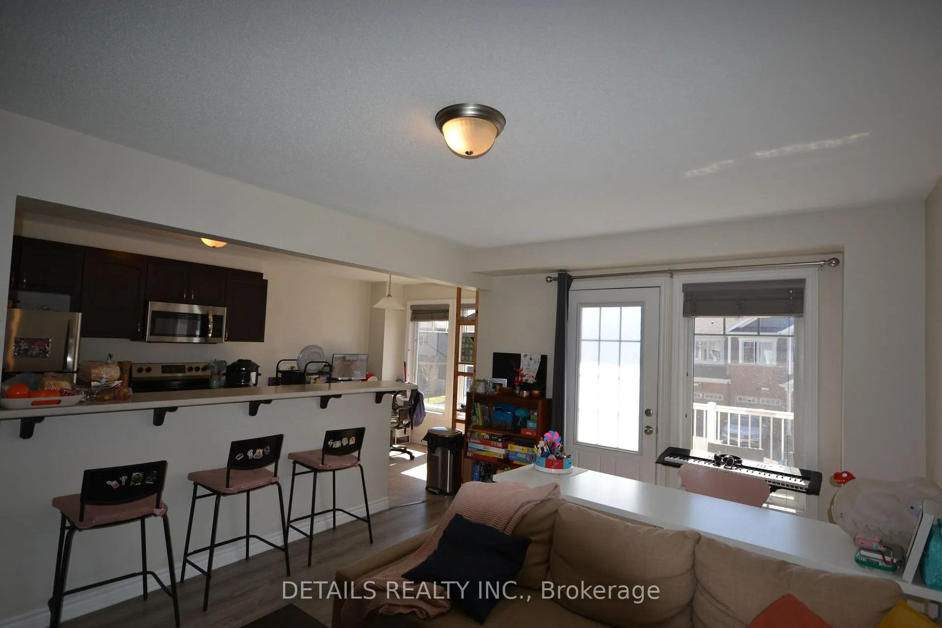 Photo 8 of 711 Juneberry Lane, Ottawa, Kanata - Emerald Meadows/Trailwest — HOMEH