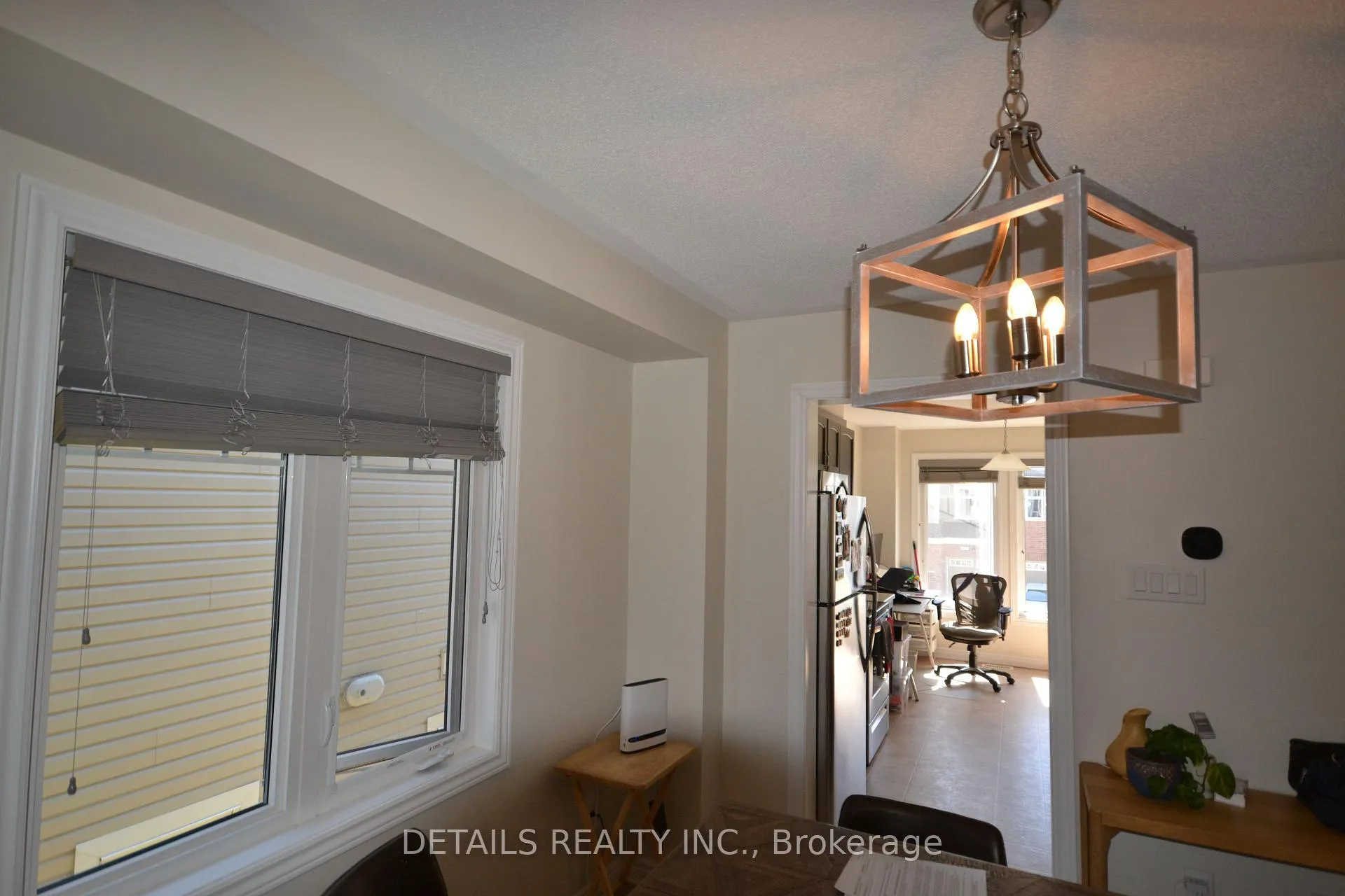 Photo 10 of 711 Juneberry Lane, Ottawa, Kanata - Emerald Meadows/Trailwest — HOMEH