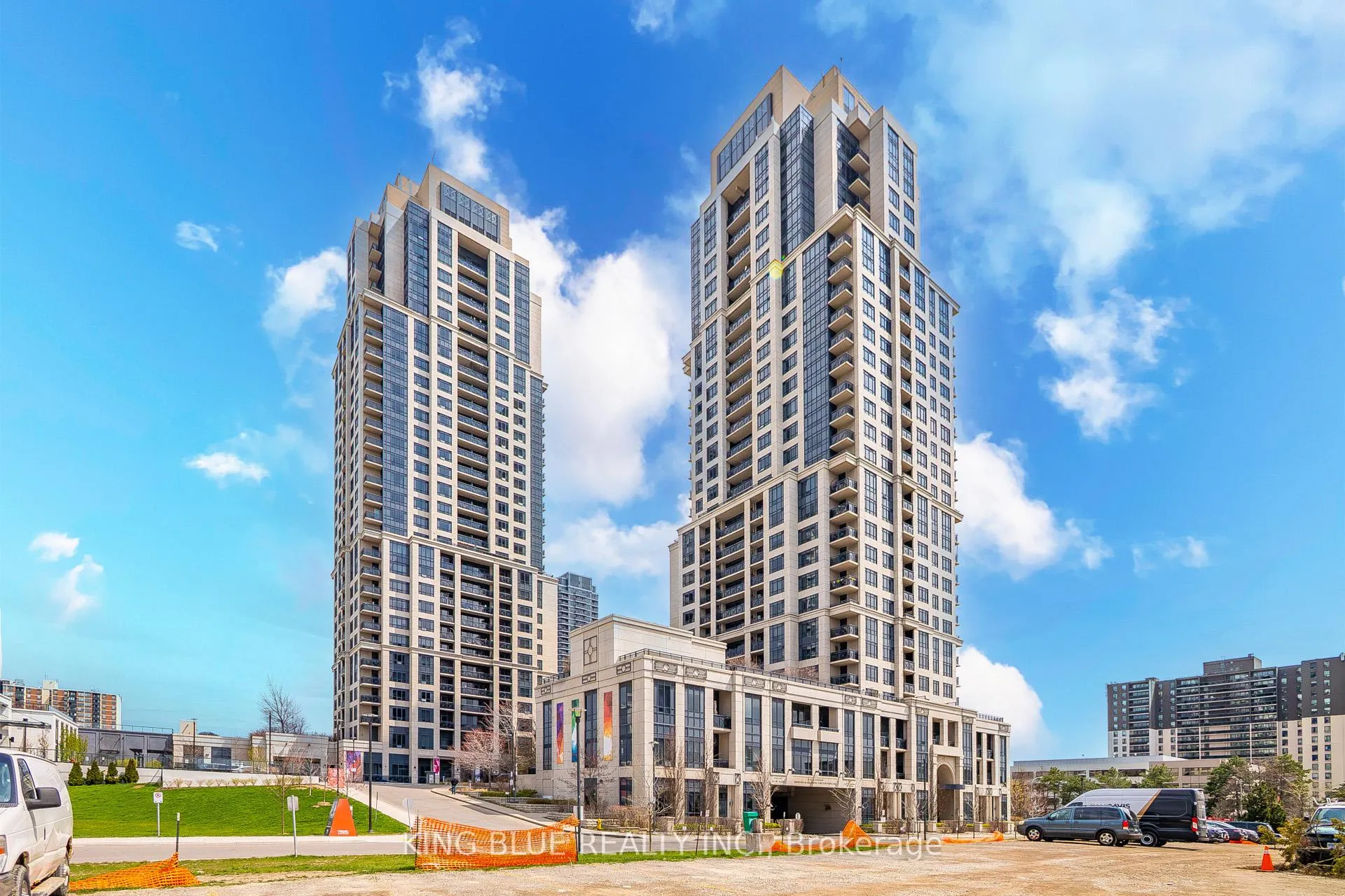 Photo 1 of Unit 310, 6 Eva Road, Etobicoke, Etobicoke West Mall — HOMEH