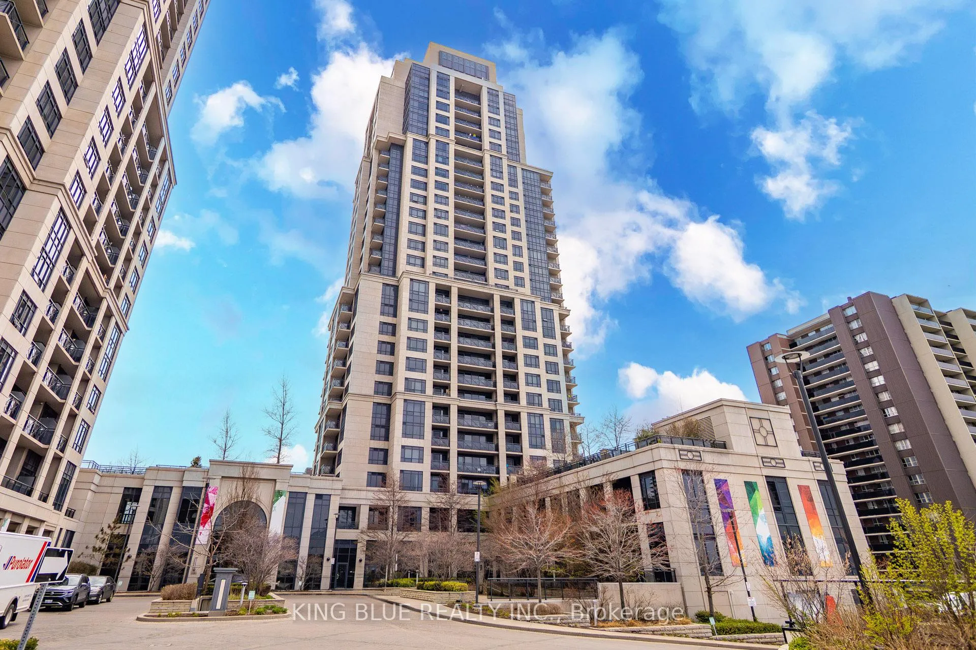 Photo 2 of Unit 310, 6 Eva Road, Etobicoke, Etobicoke West Mall — HOMEH