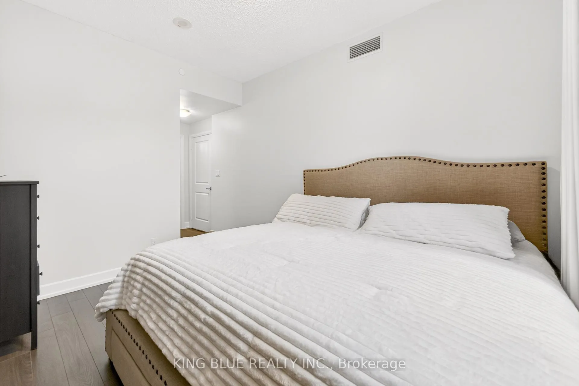 Photo 26 of Unit 310, 6 Eva Road, Etobicoke, Etobicoke West Mall — HOMEH