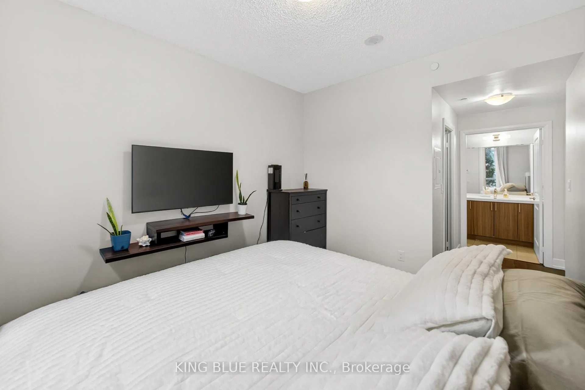Photo 27 of Unit 310, 6 Eva Road, Etobicoke, Etobicoke West Mall — HOMEH