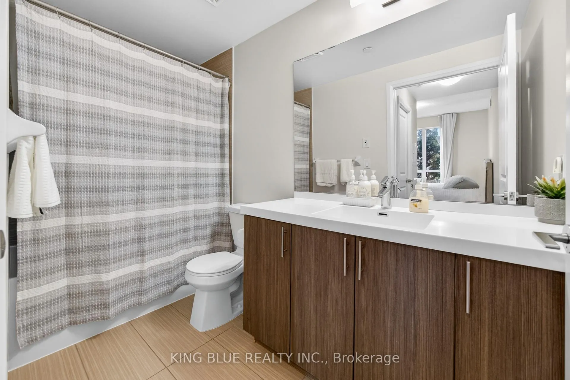 Photo 28 of Unit 310, 6 Eva Road, Etobicoke, Etobicoke West Mall — HOMEH