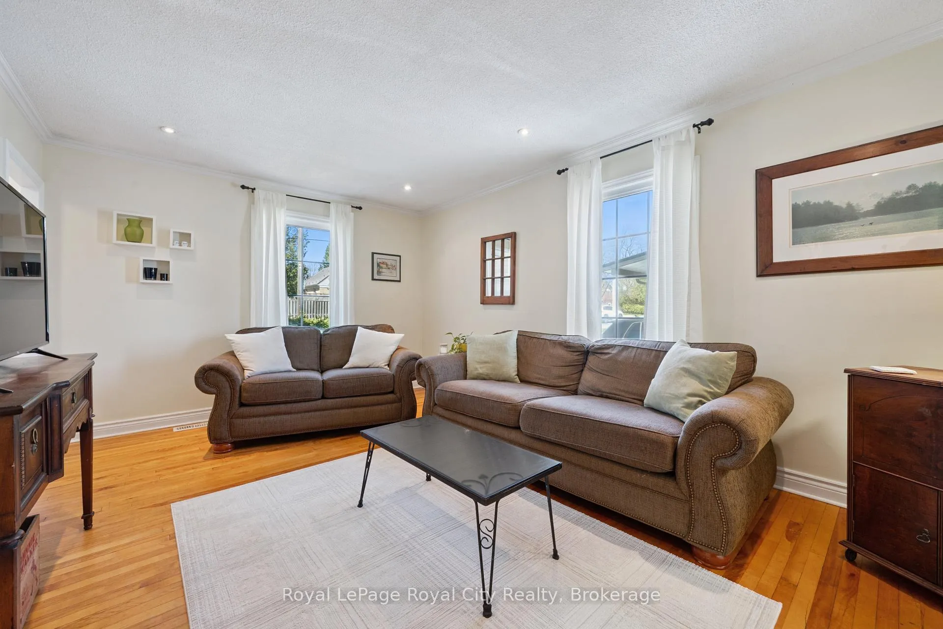 Photo 5 of 476 Paisley Road, Guelph, Junction/Onward Willow — HOMEH