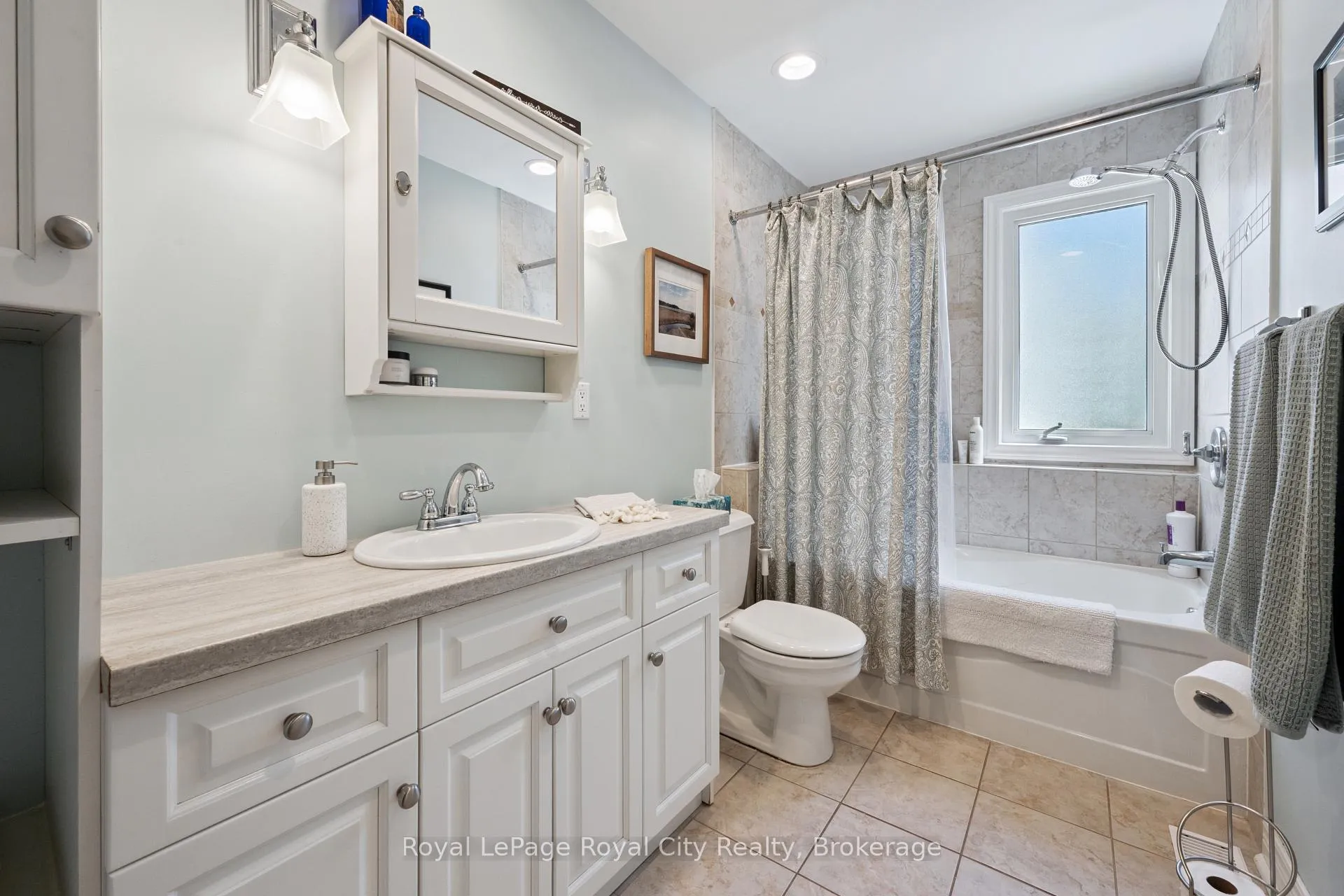 Photo 18 of 476 Paisley Road, Guelph, Junction/Onward Willow — HOMEH