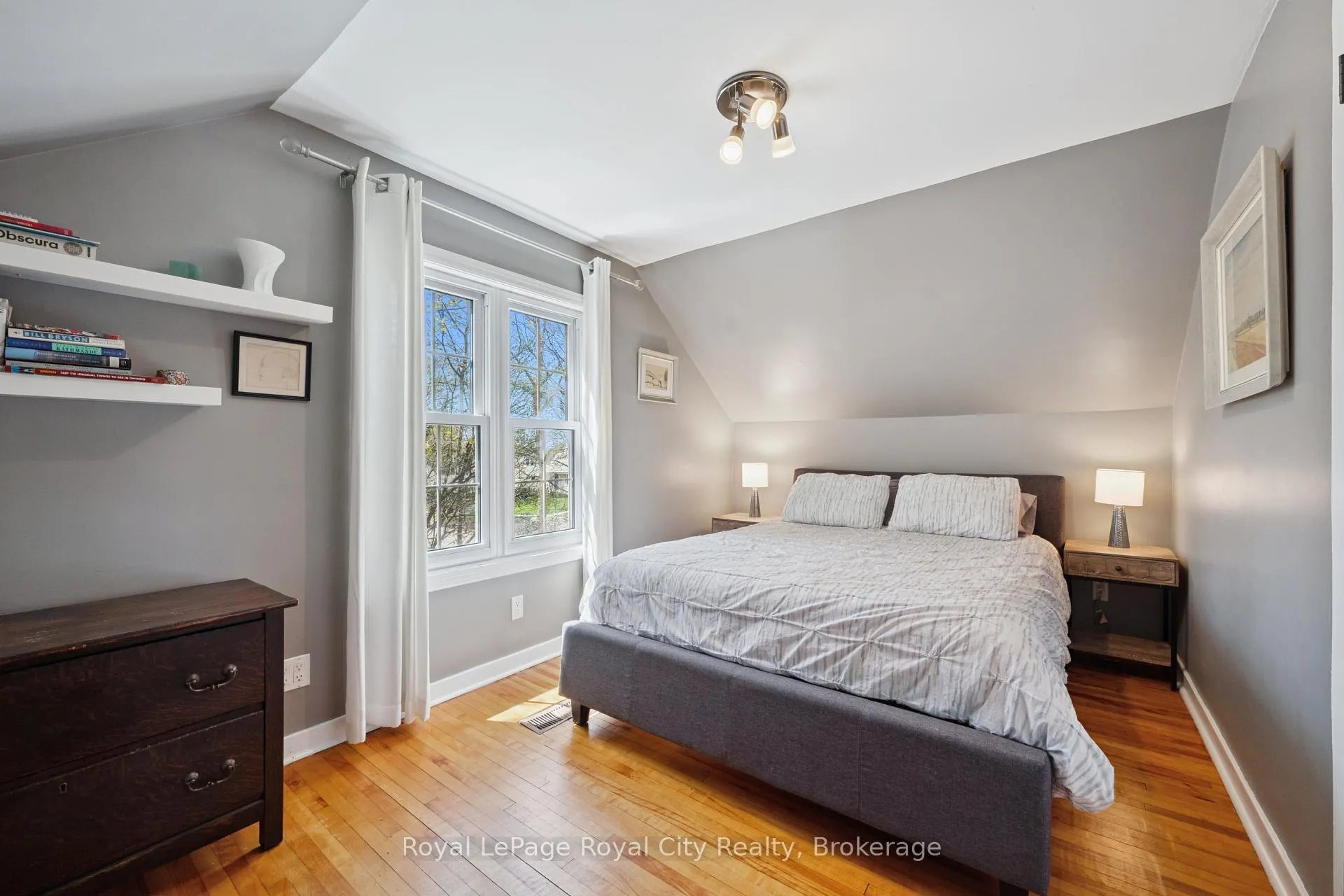 Photo 23 of 476 Paisley Road, Guelph, Junction/Onward Willow — HOMEH