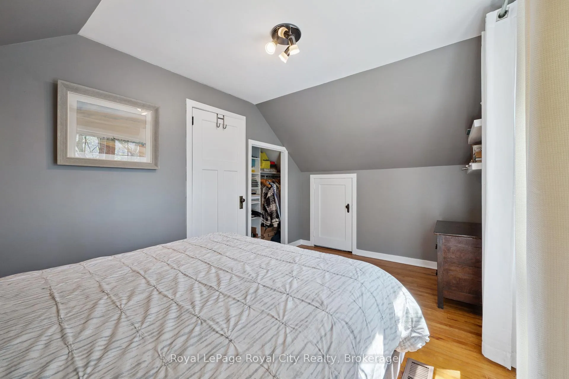 Photo 24 of 476 Paisley Road, Guelph, Junction/Onward Willow — HOMEH