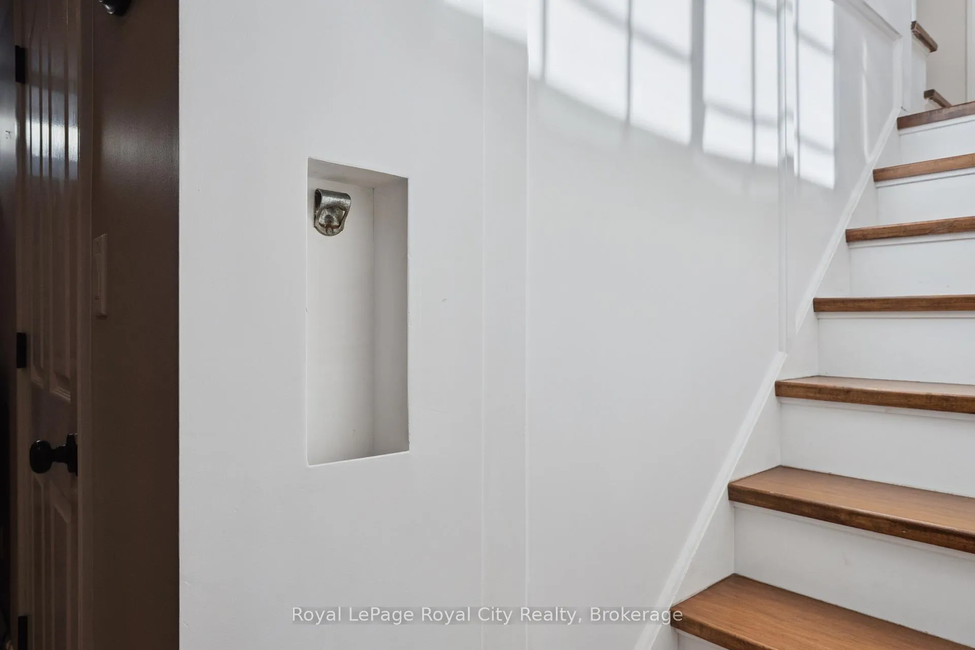 Photo 30 of 476 Paisley Road, Guelph, Junction/Onward Willow — HOMEH