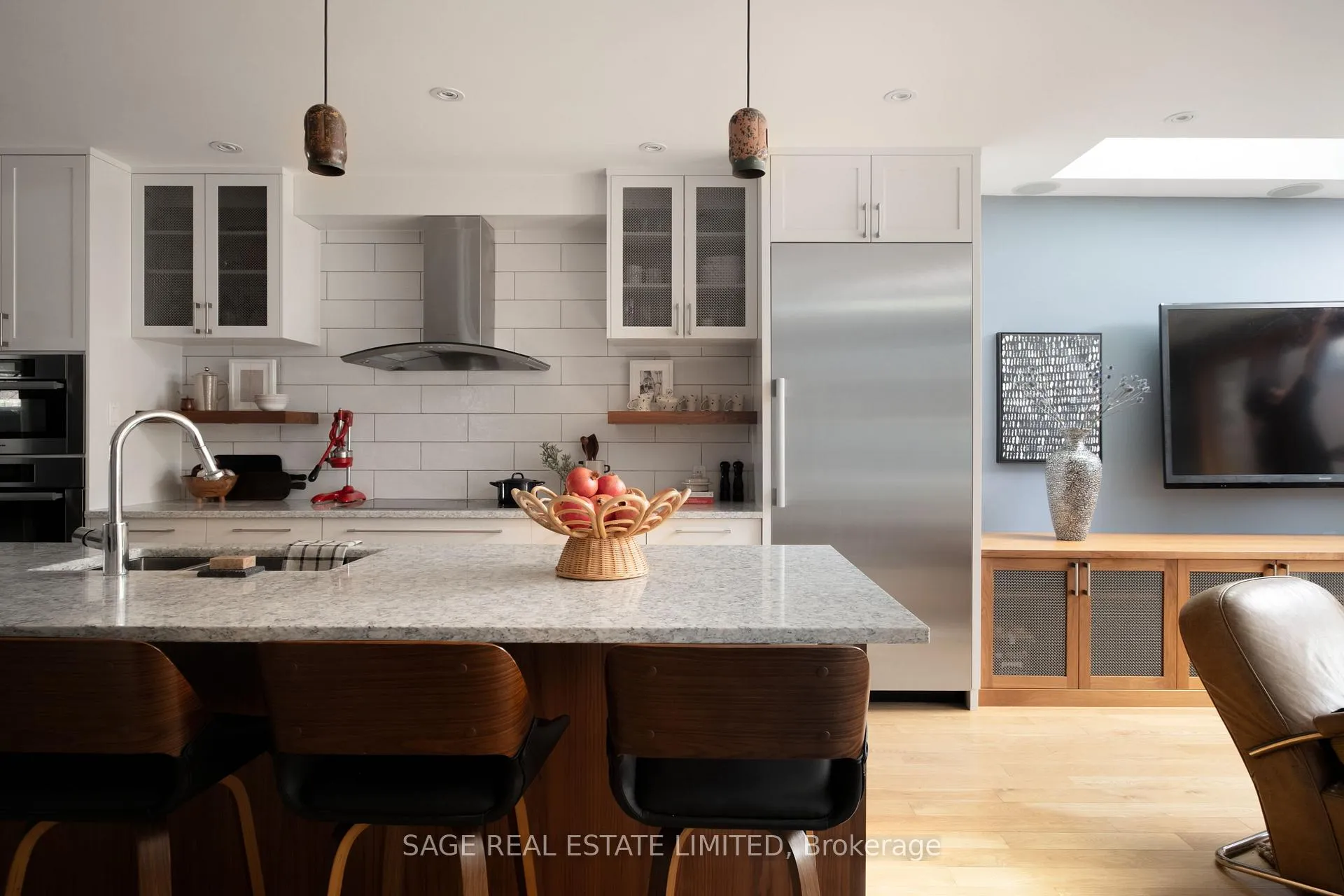 Photo 5 of 127 Browning Avenue, Toronto, Playter Estates-Danforth — HOMEH
